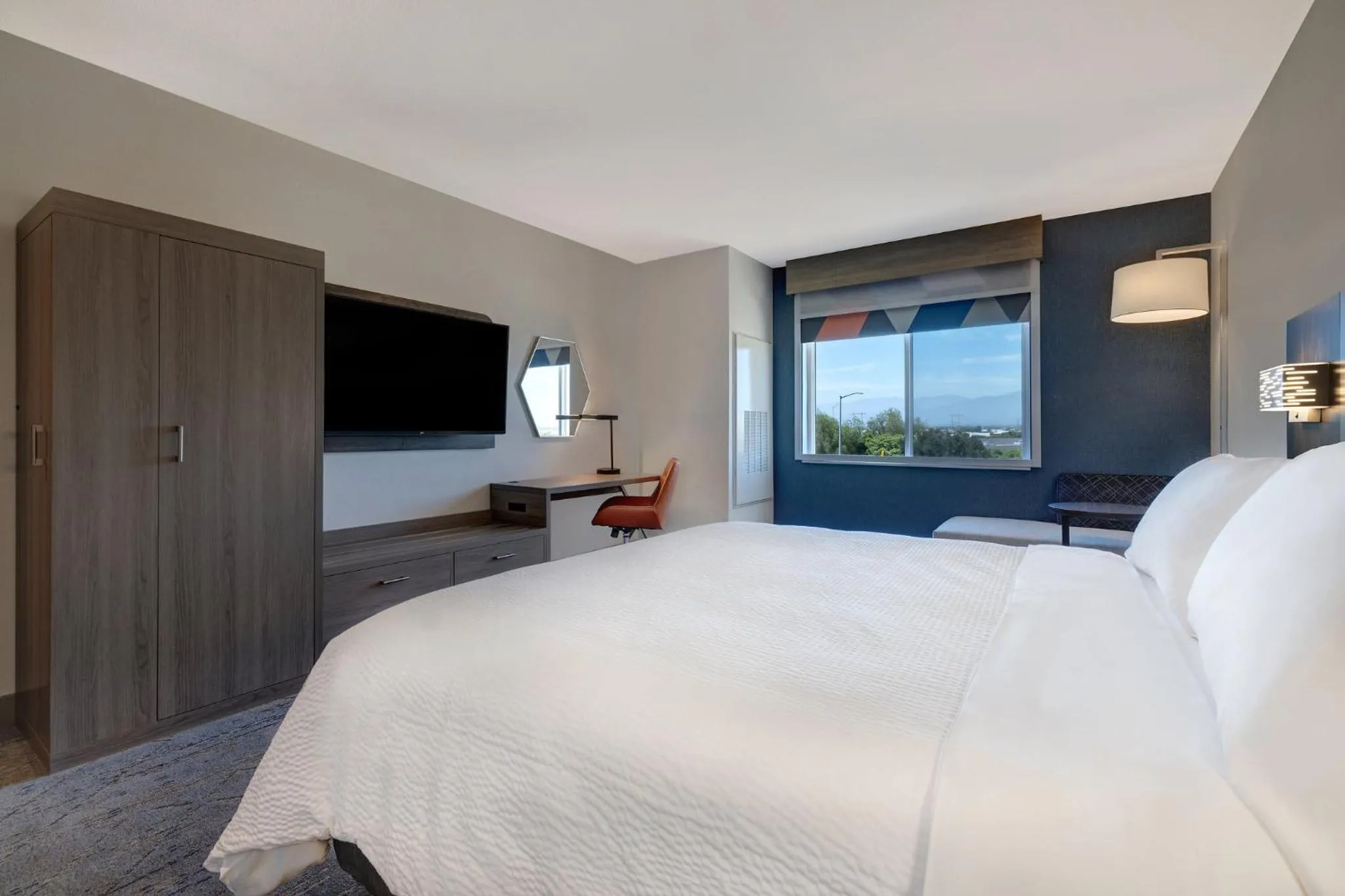 Photo of the whole room, Bed in Holiday Inn Express & Suites Ontario - Chino Hills by IHG