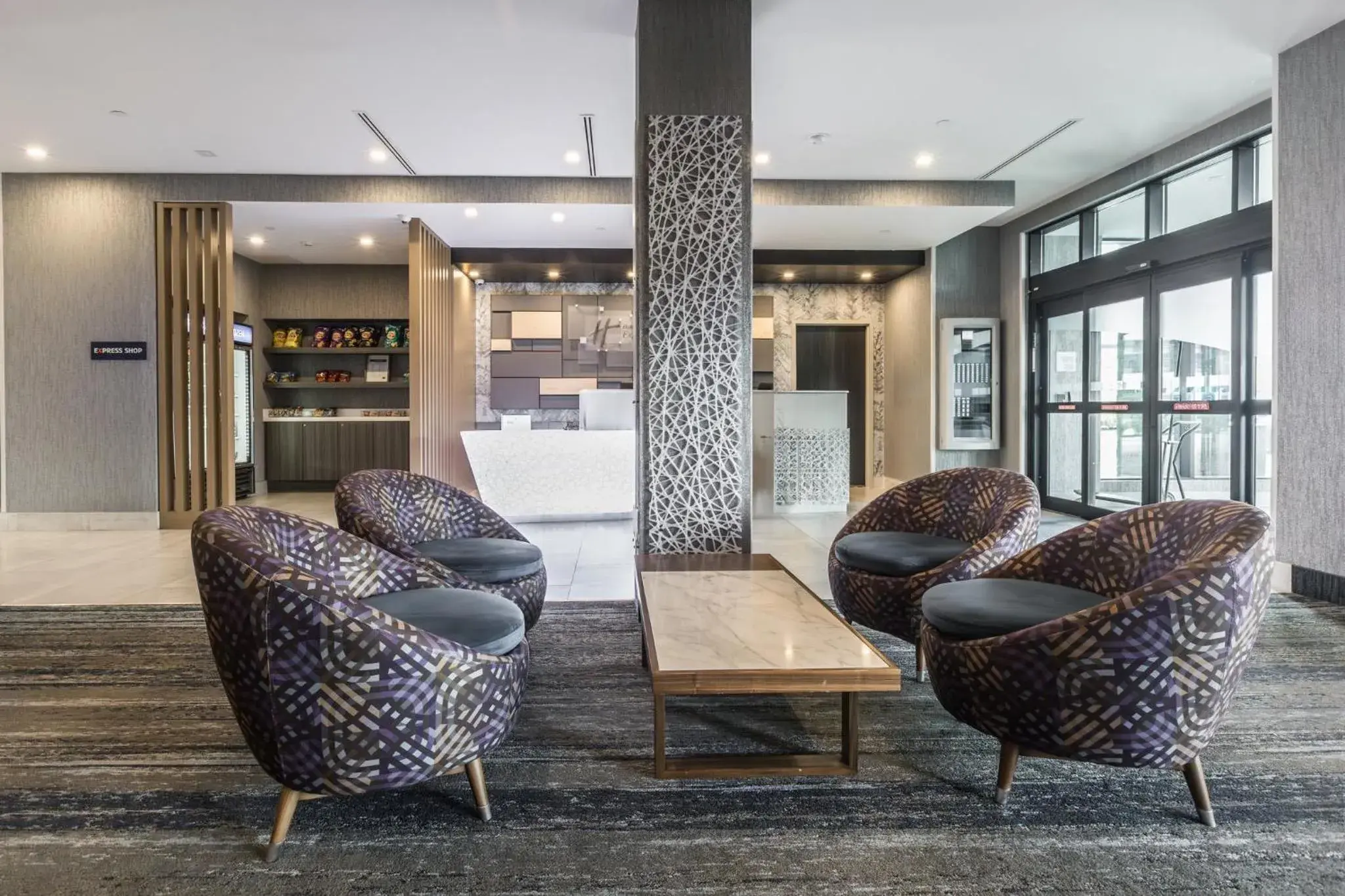 Property building in Holiday Inn Express & Suites Toronto Airport South by IHG Property building in Holiday Inn Express & Suites Toronto Airport South by IHG