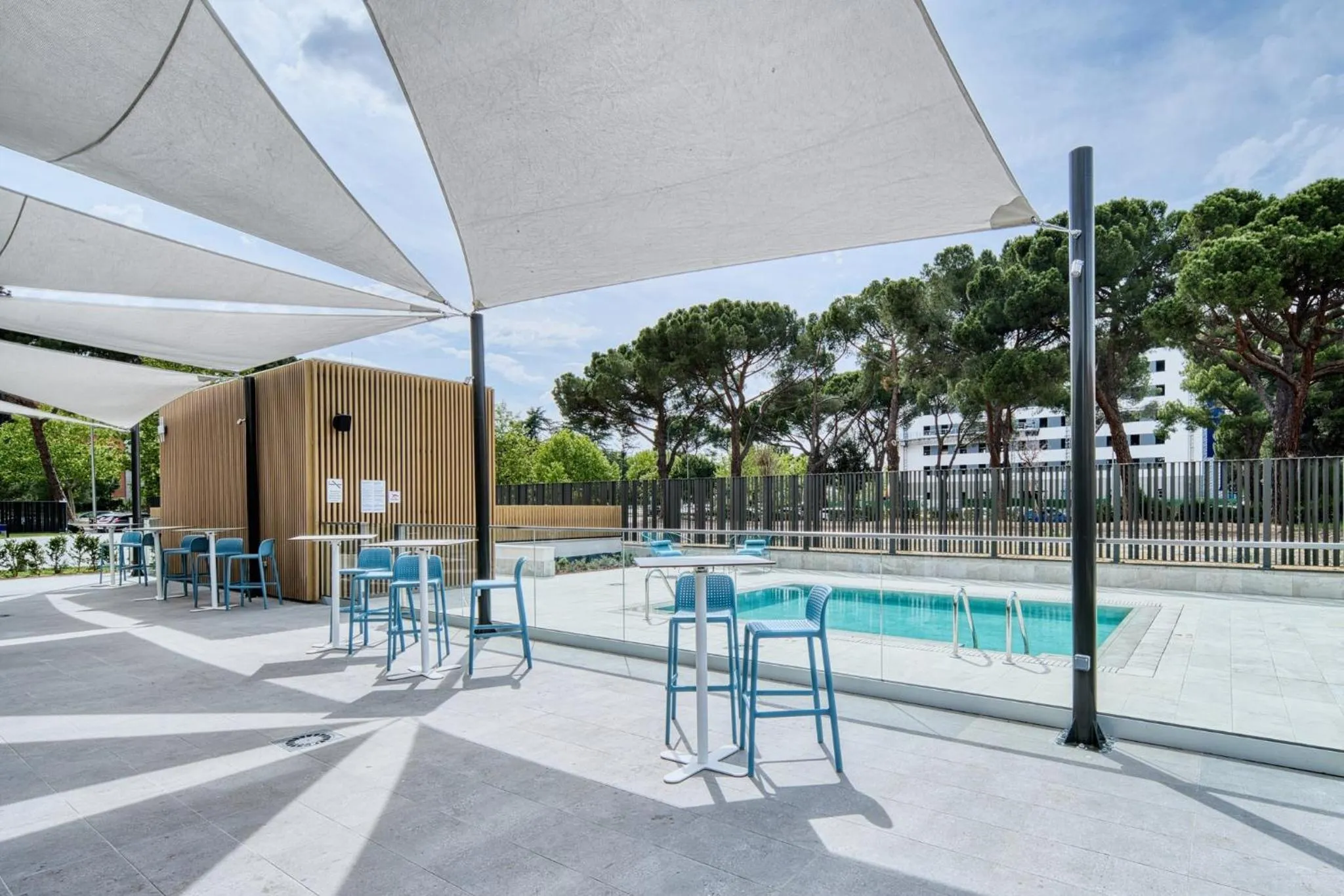 Swimming pool in Holiday Inn Express - Madrid - Airport by IHG