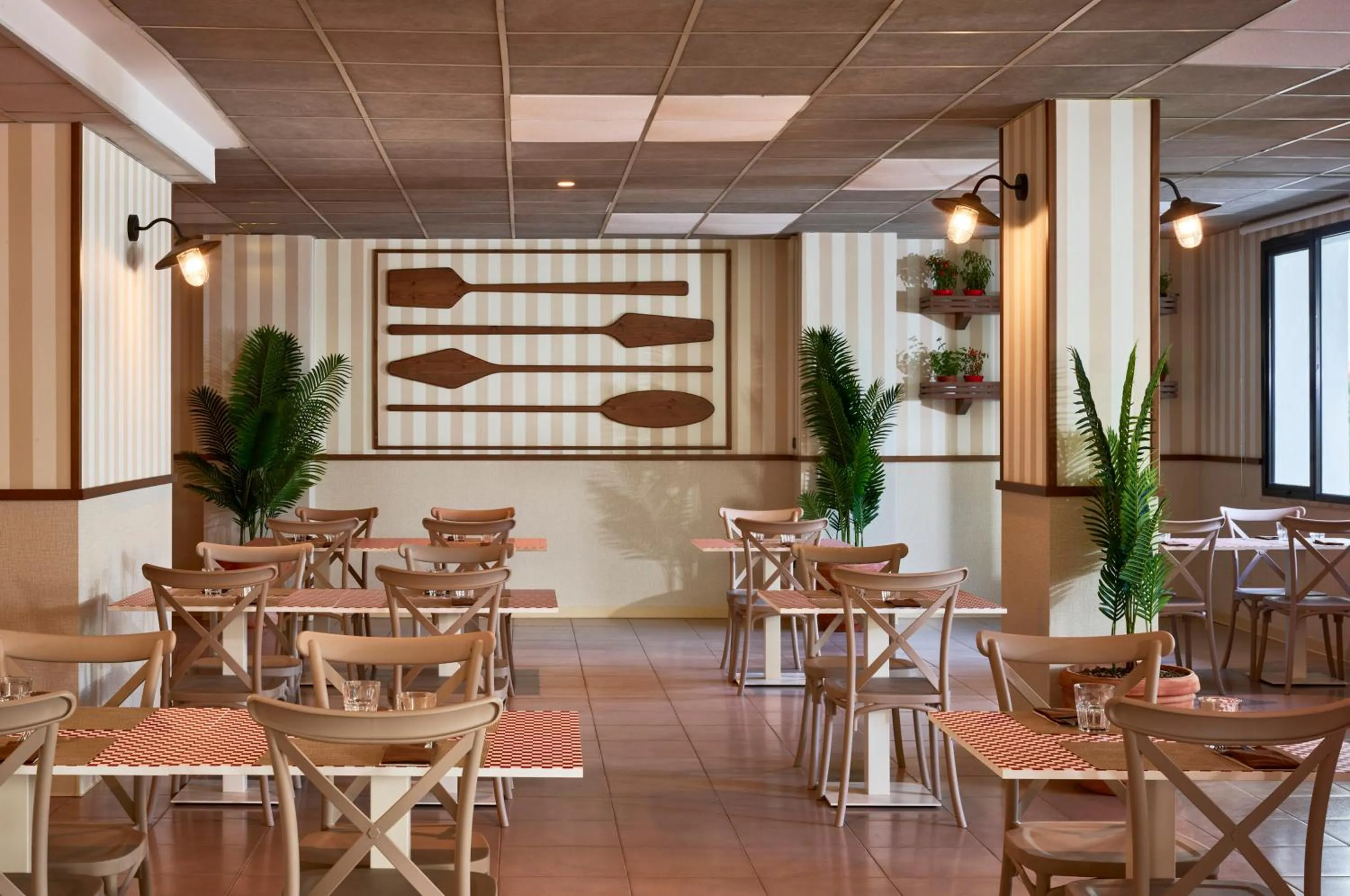 Restaurant/places to eat in Serena Majestic Hotel