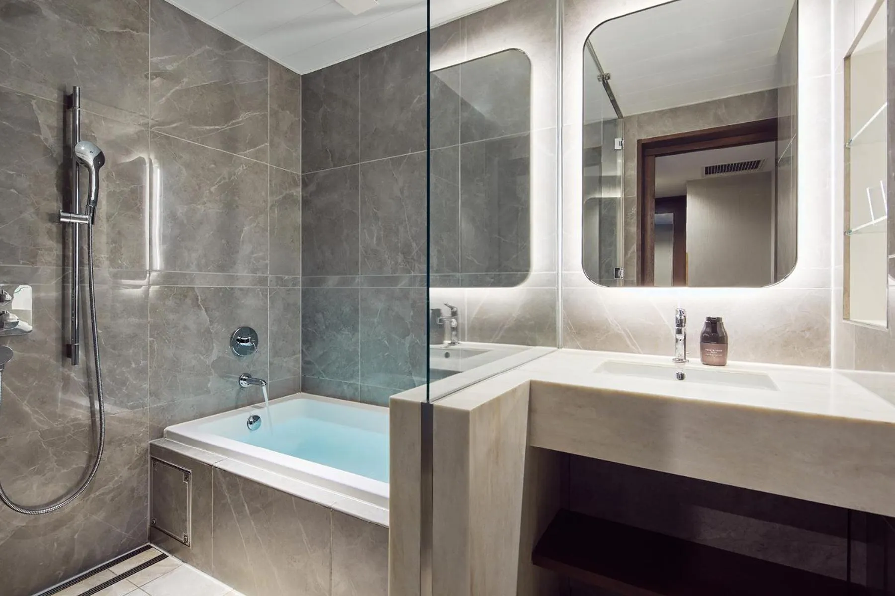 Bathroom in OMO5 Otaru by Hoshino Resorts