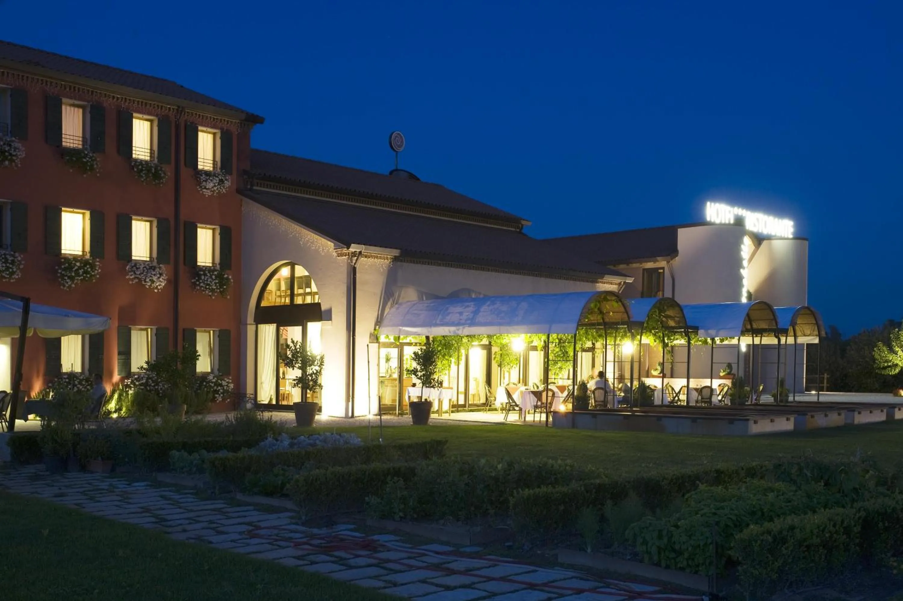 Facade/entrance in Borgo Ronchetto