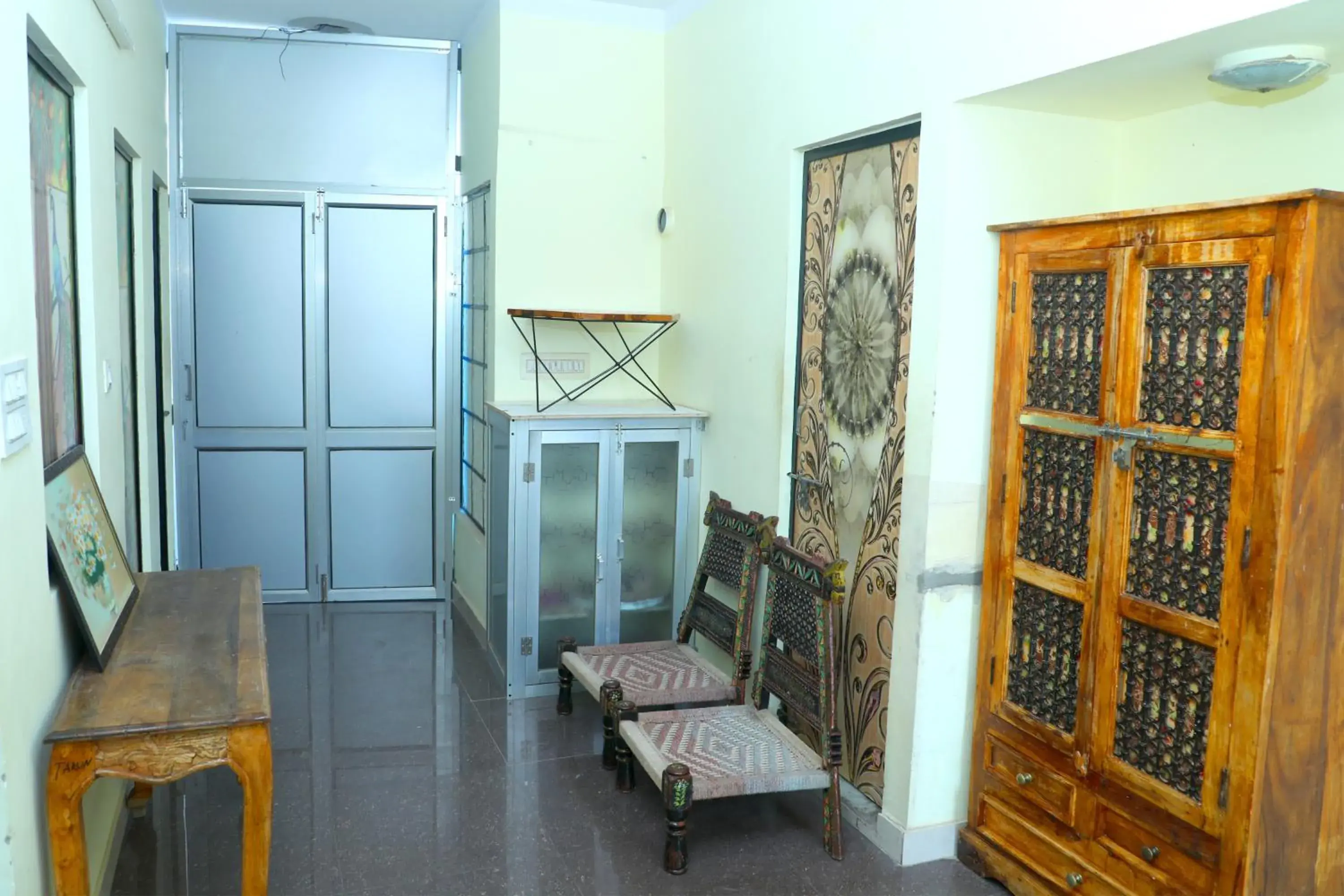 Family Room with Bathroom in Banaji Heritage Havelii Family Room with Bathroom in Banaji Heritage Havelii