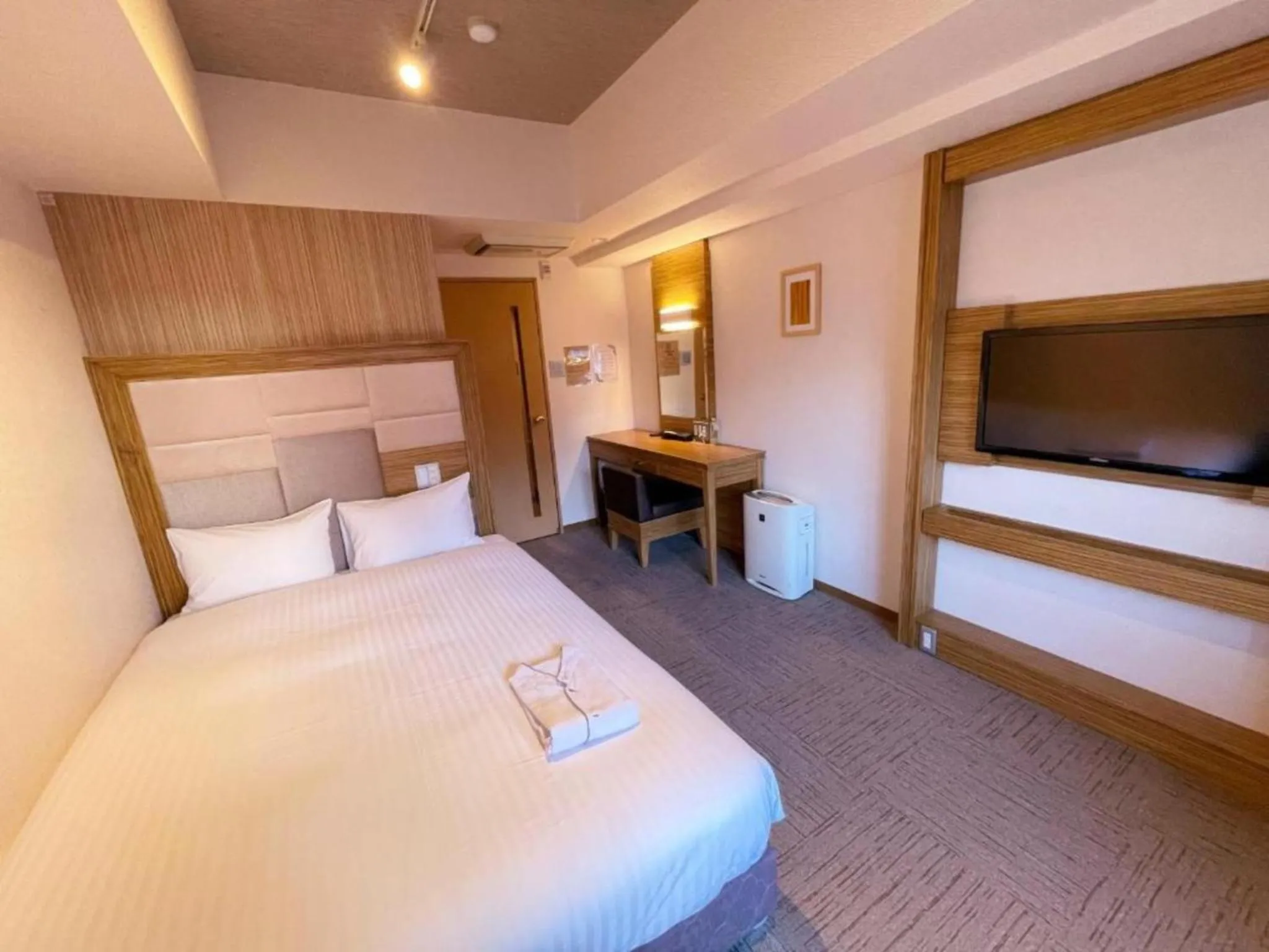 Bed in HOTEL RELIEF Namba Daikokuchou - Vacation STAY 33914v