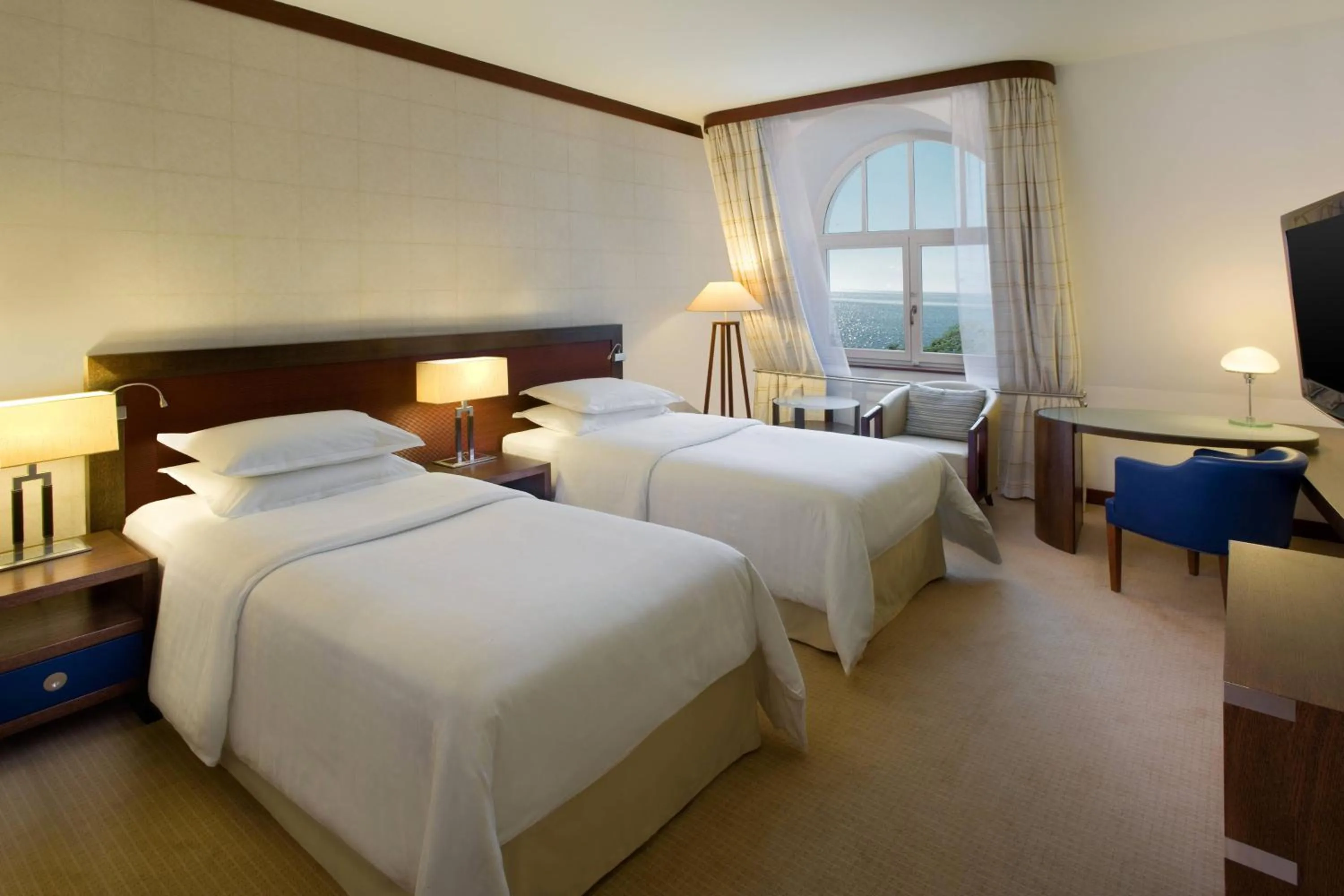 Photo of the whole room, Bed in Sheraton Sopot Hotel
