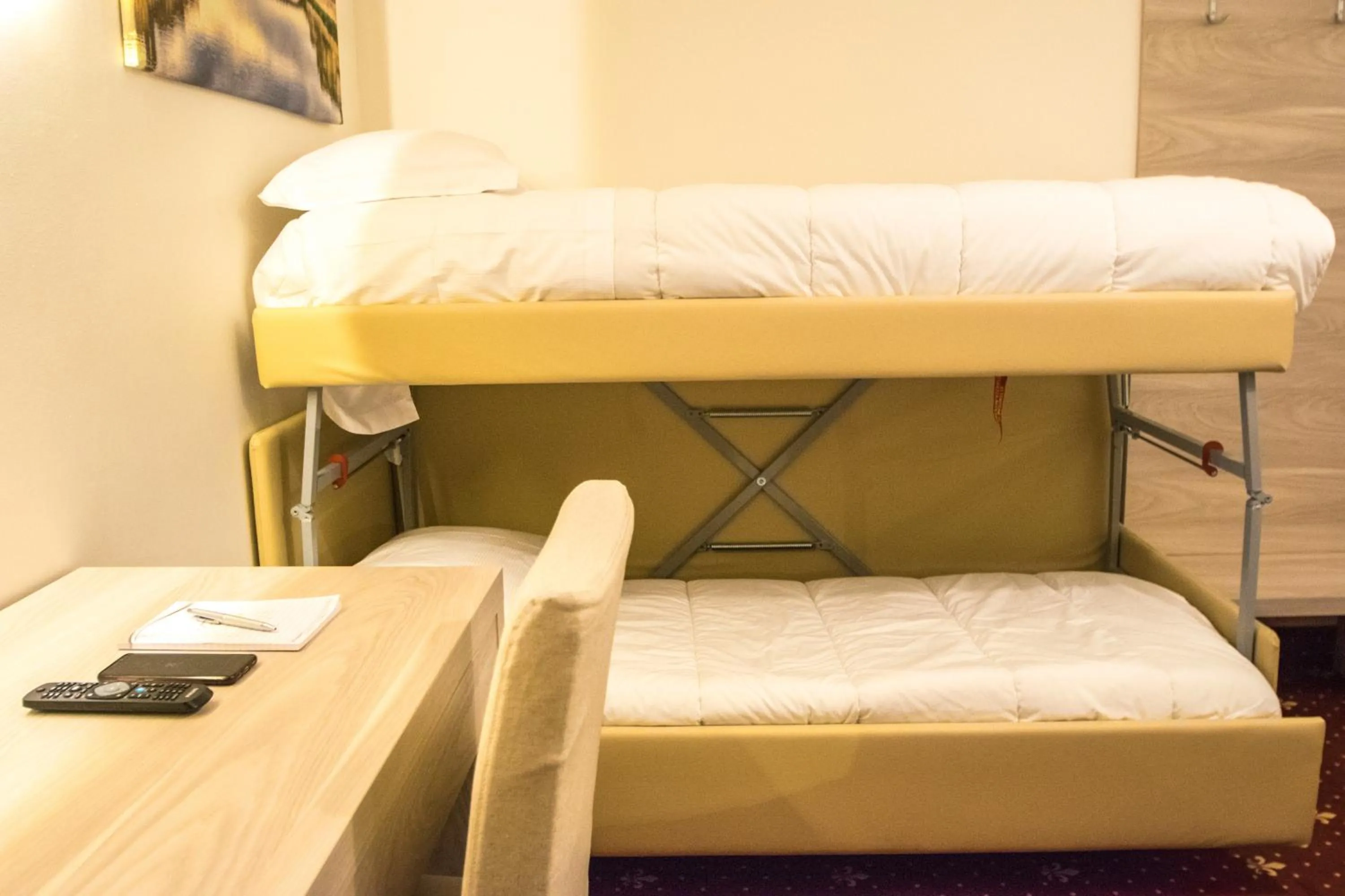 bunk bed, Bed in Hotel Perlage Florence - Free city tax with Private Parking & Fast Wifi