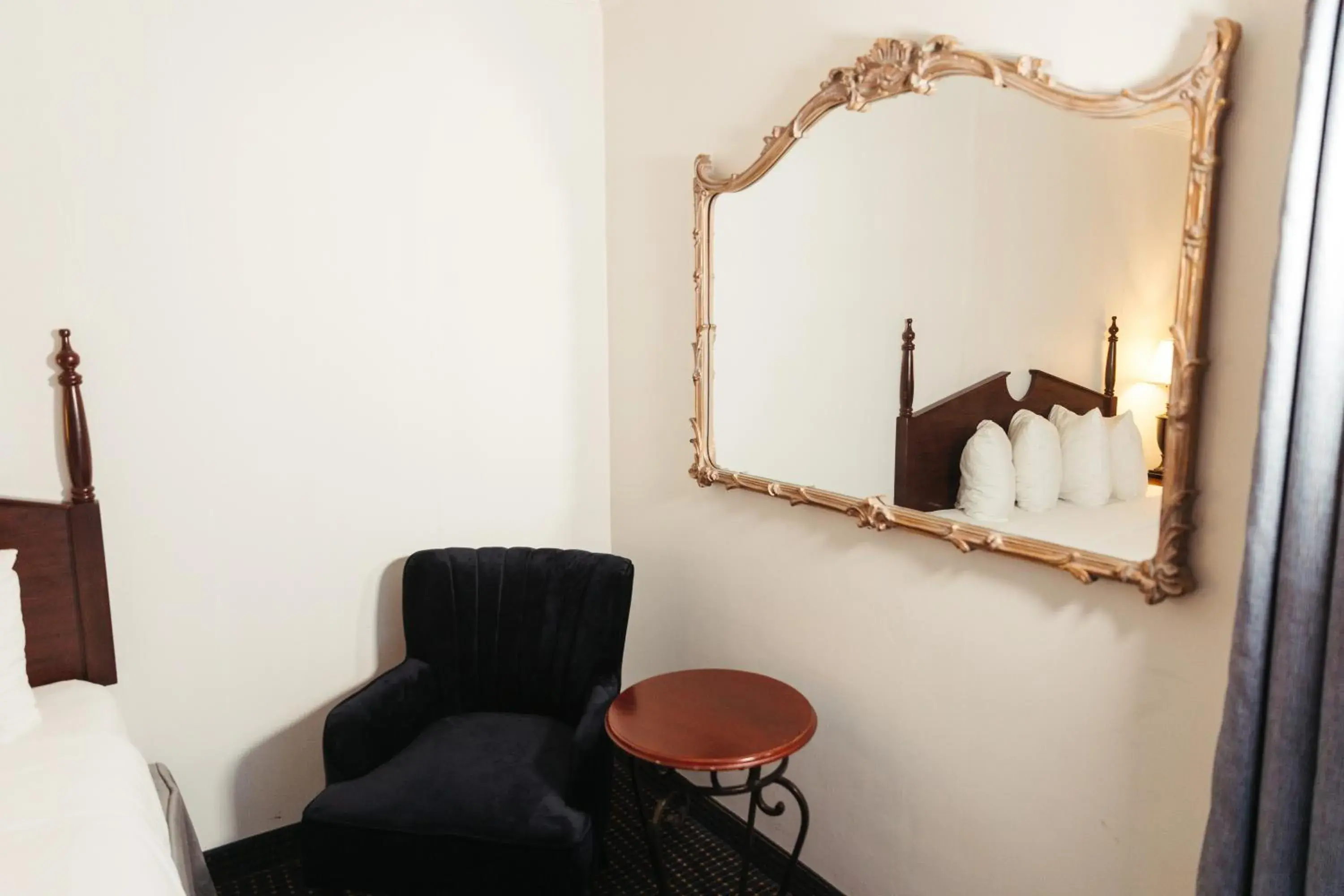 Standard Queen Room in The Boulder Broker Standard Queen Room in The Boulder Broker