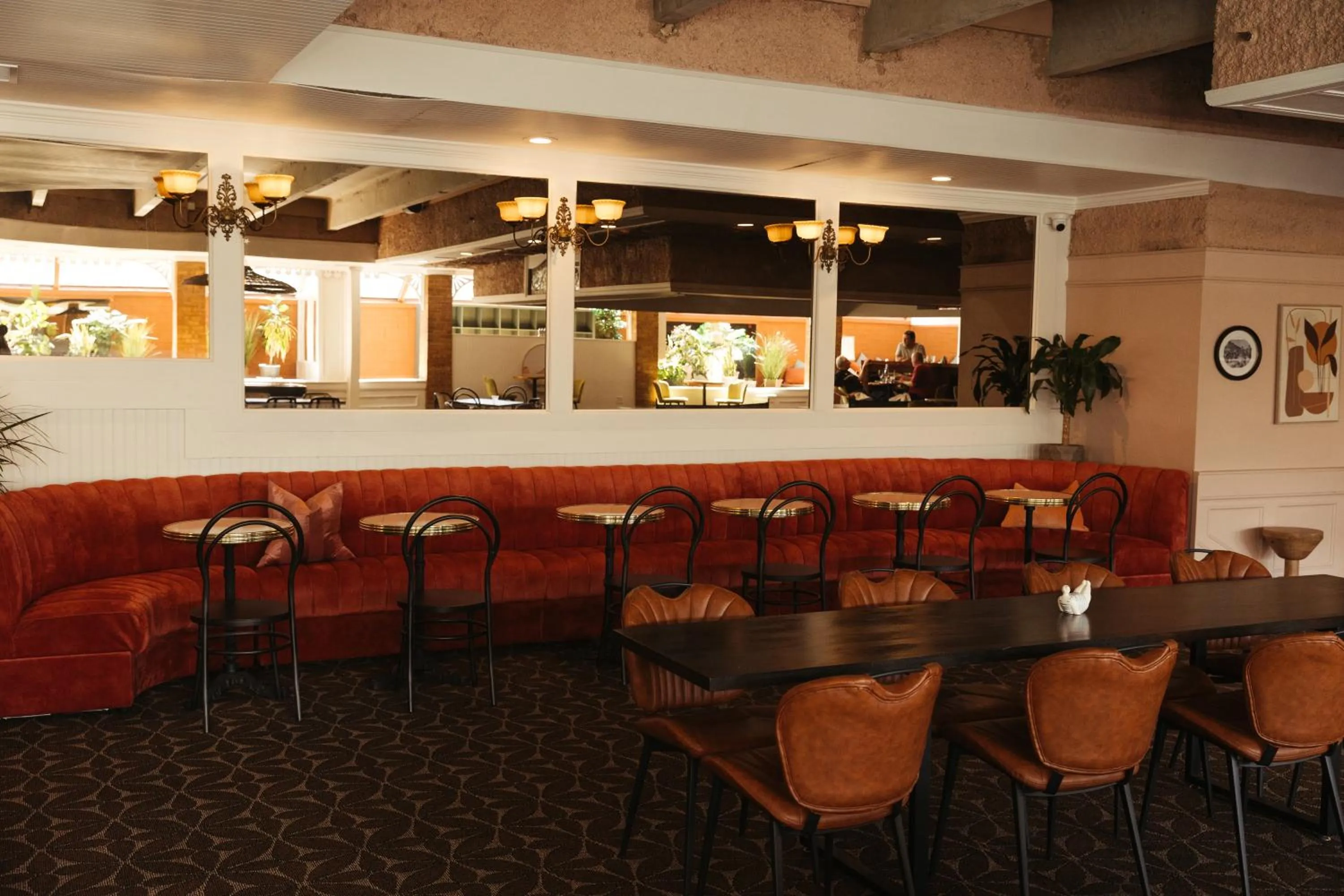 Restaurant/places to eat in The Boulder Broker