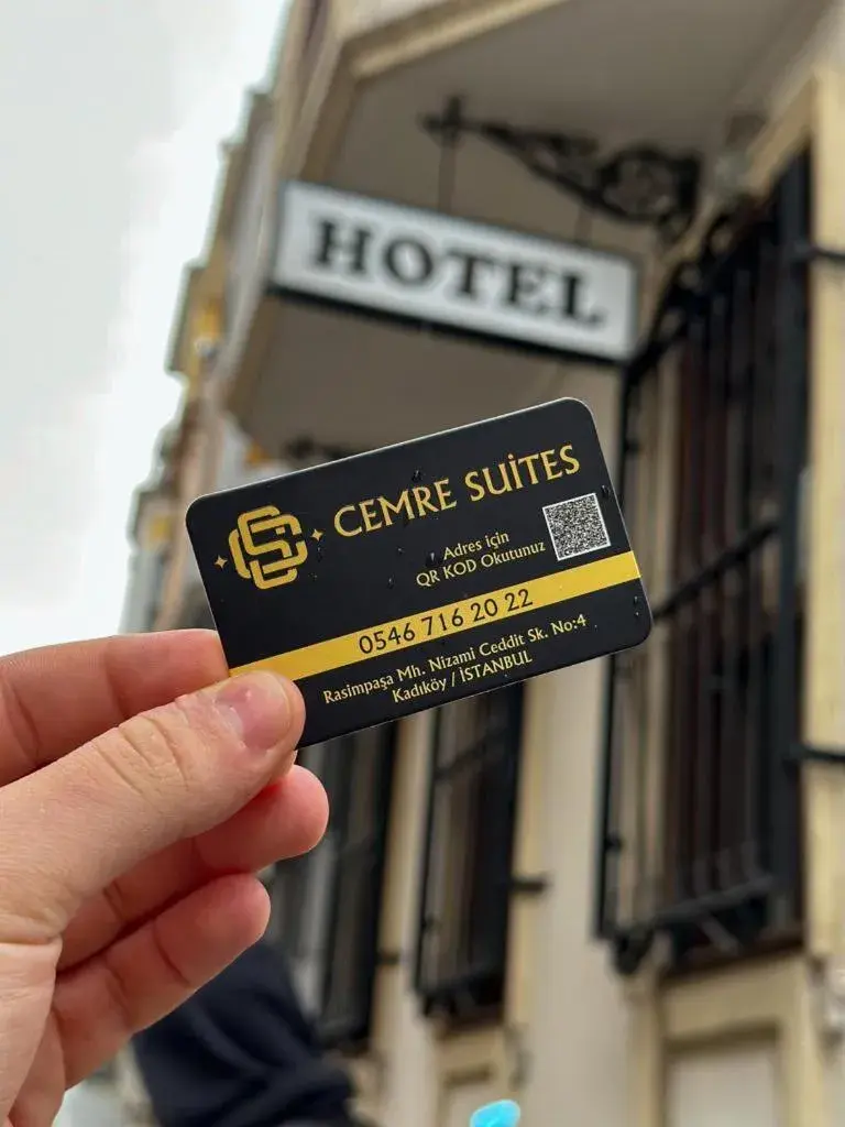 CEMRE SUIT CEMRE SUIT