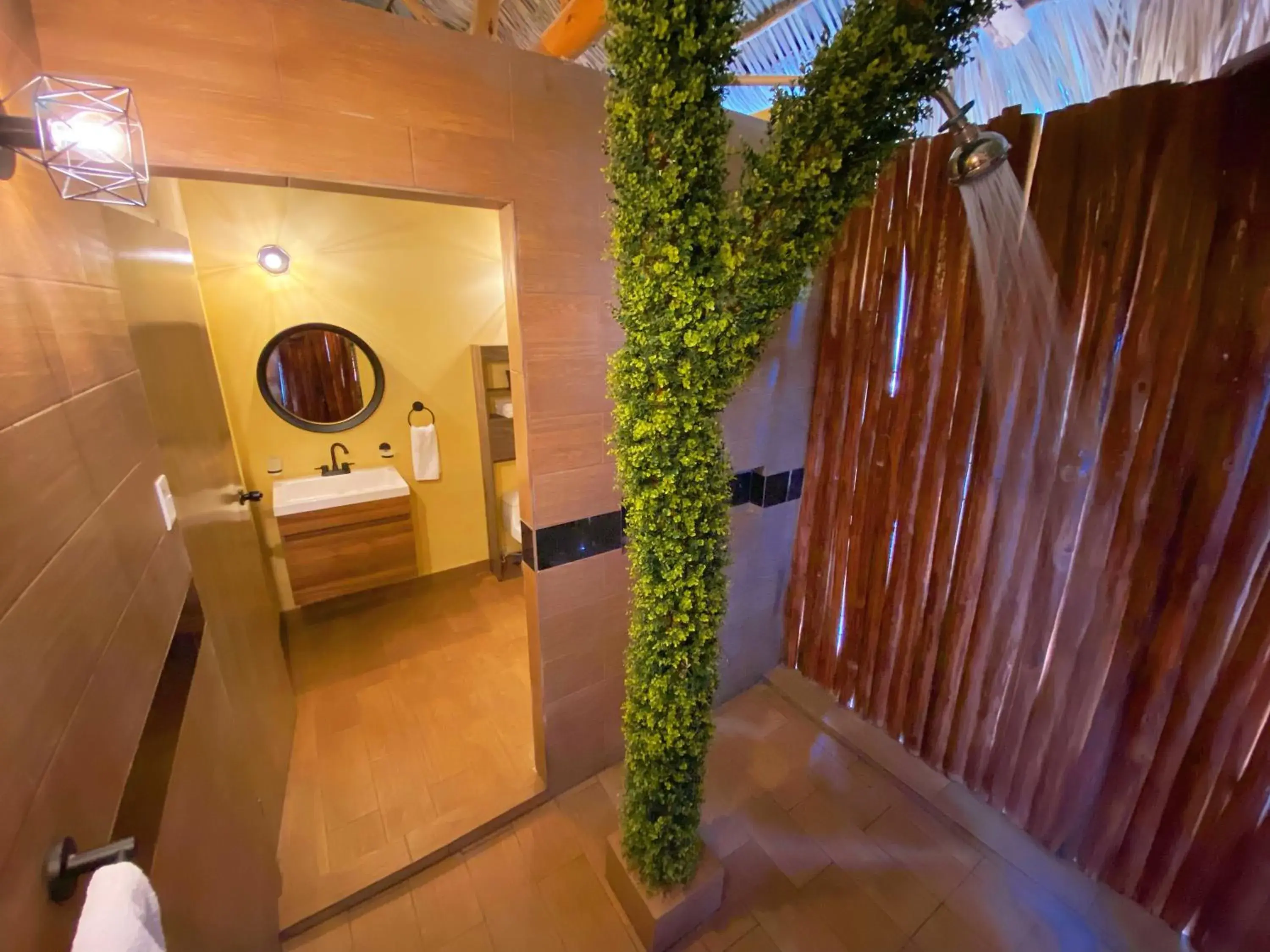 Deluxe Family Room in Palm Valley Cabins Deluxe Family Room in Palm Valley Cabins