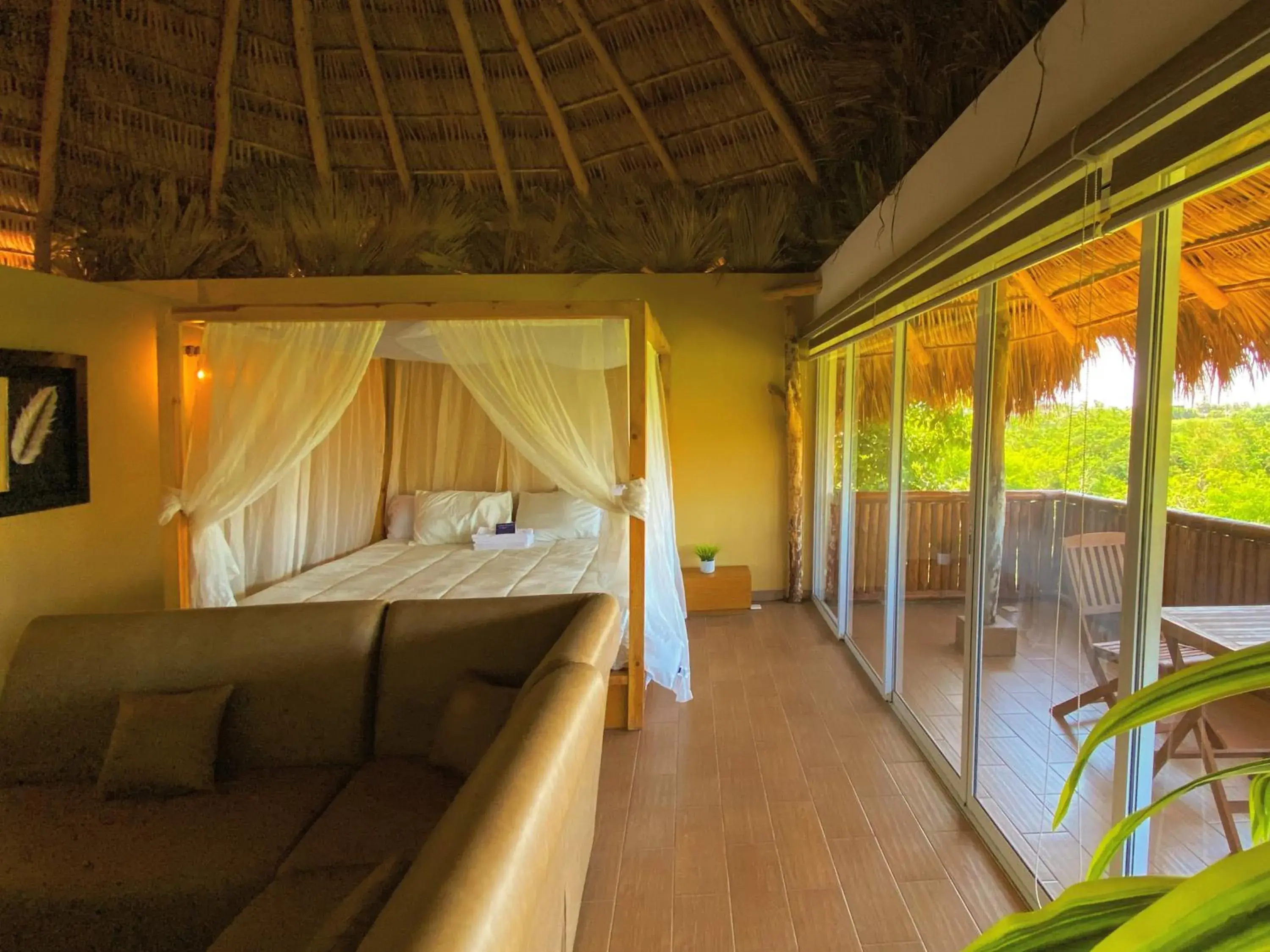 Deluxe Double Room with Balcony and Sea View in Palm Valley Cabins Deluxe Double Room with Balcony and Sea View in Palm Valley Cabins