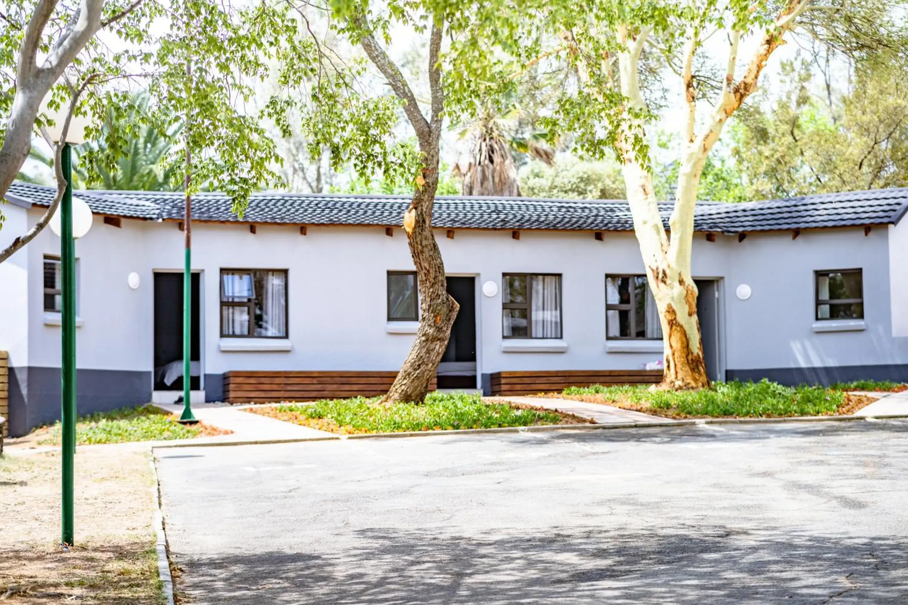 Property building in Shumba Valley Lodge Lanseria Airport Property building in Shumba Valley Lodge Lanseria Airport