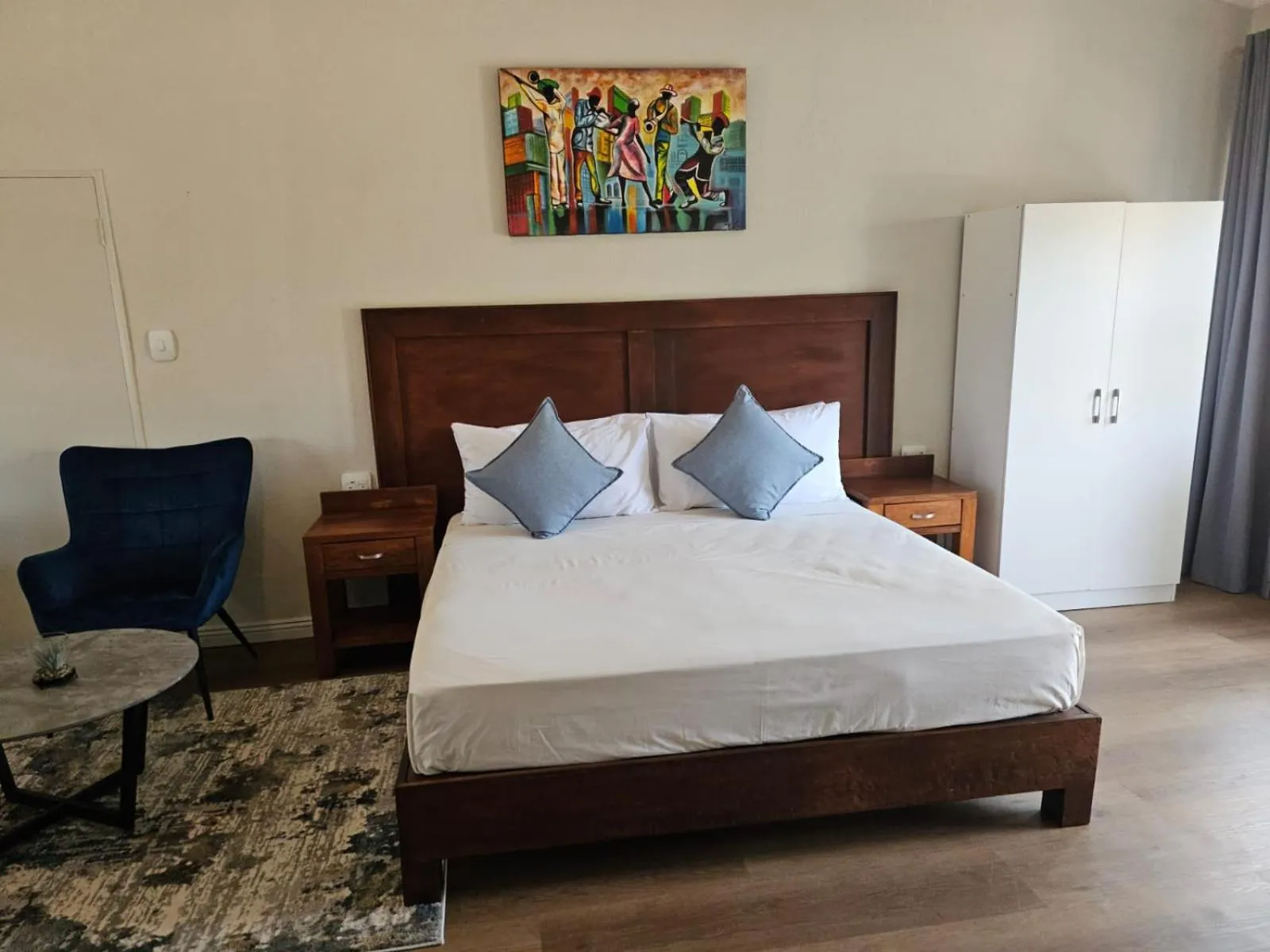 Bed in Shumba Valley Lodge Lanseria Airport