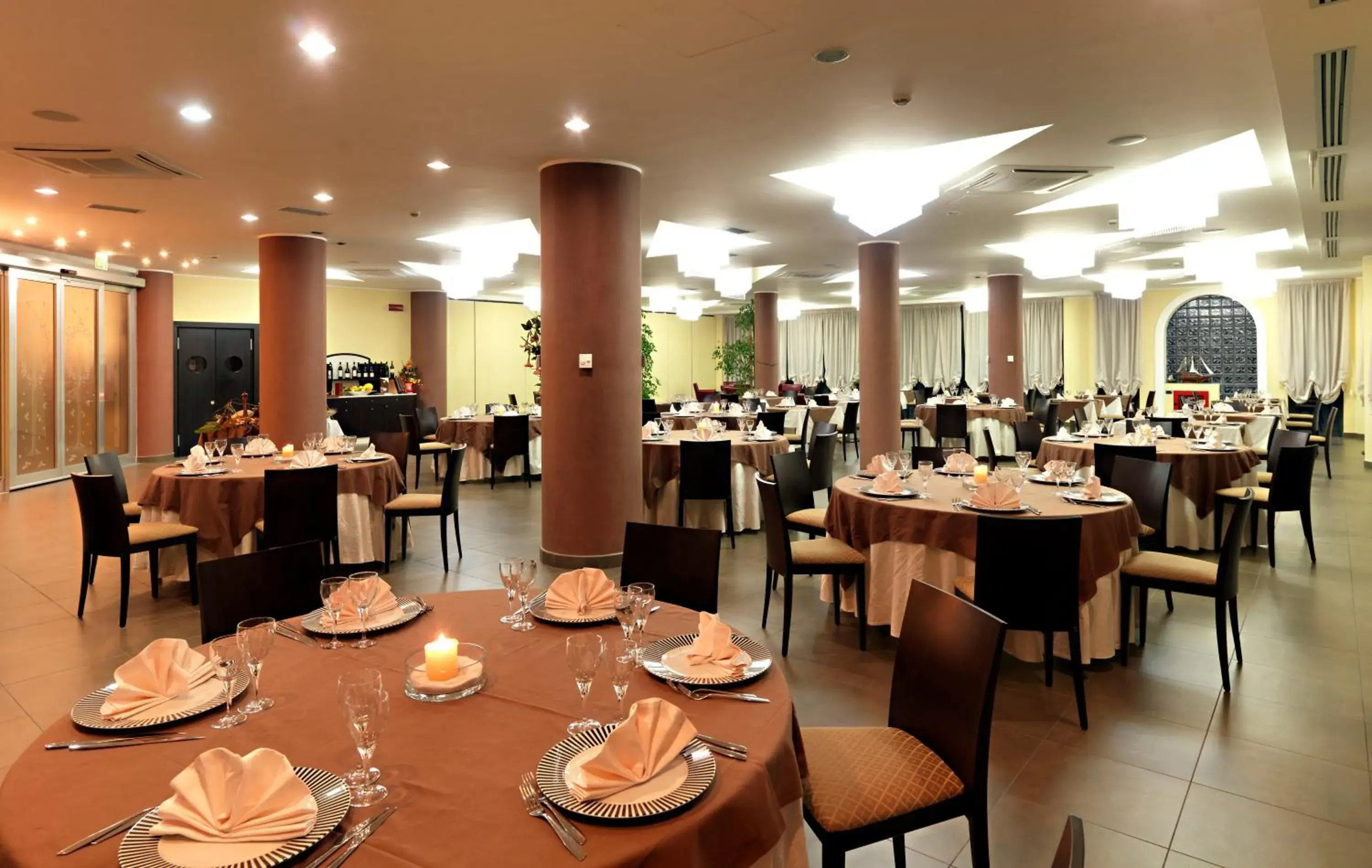 Restaurant/places to eat in Hotel Terme Capasso Restaurant/places to eat in Hotel Terme Capasso