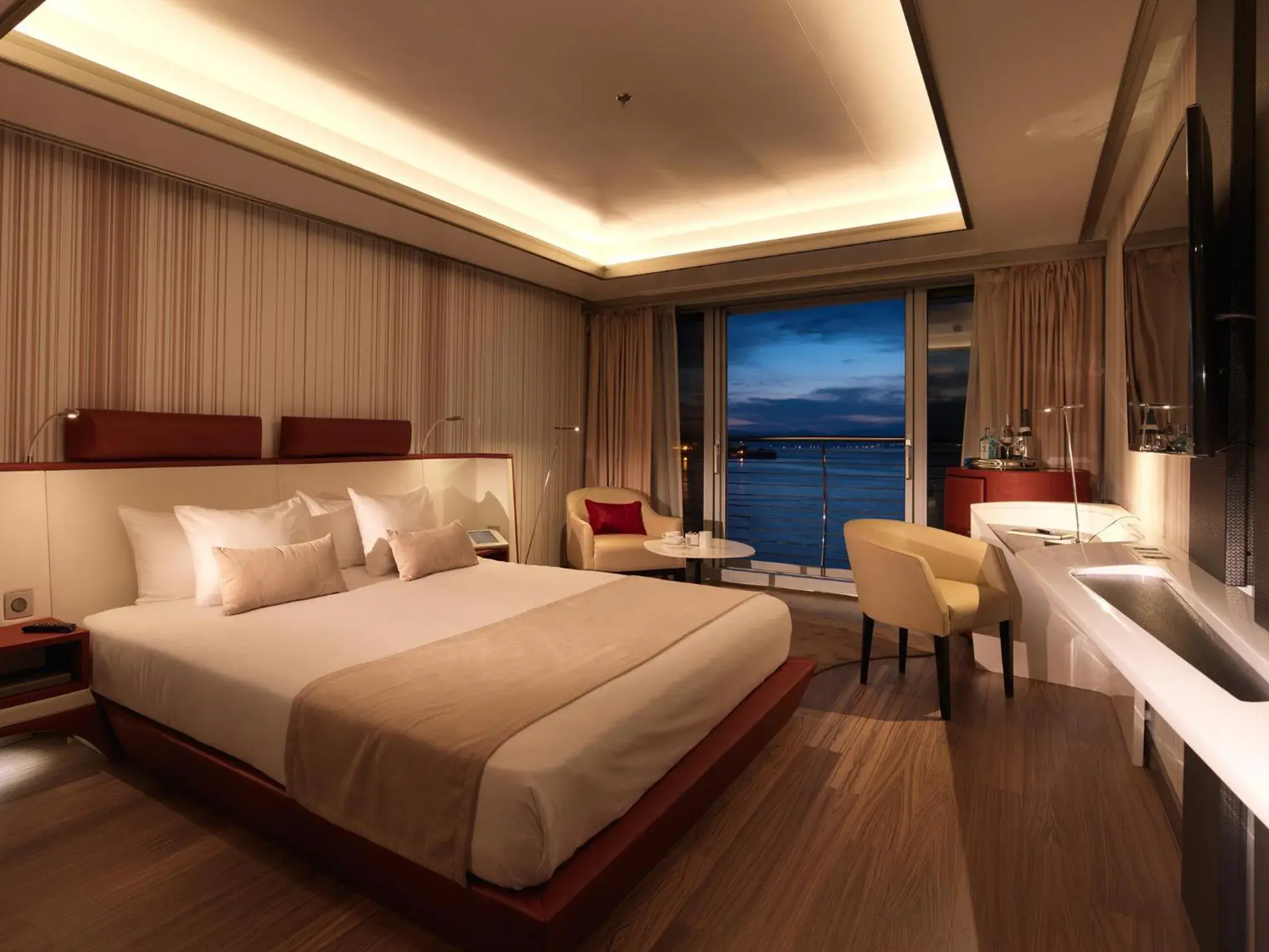 Superior King Room in Sunborn Gibraltar Superior King Room in Sunborn Gibraltar