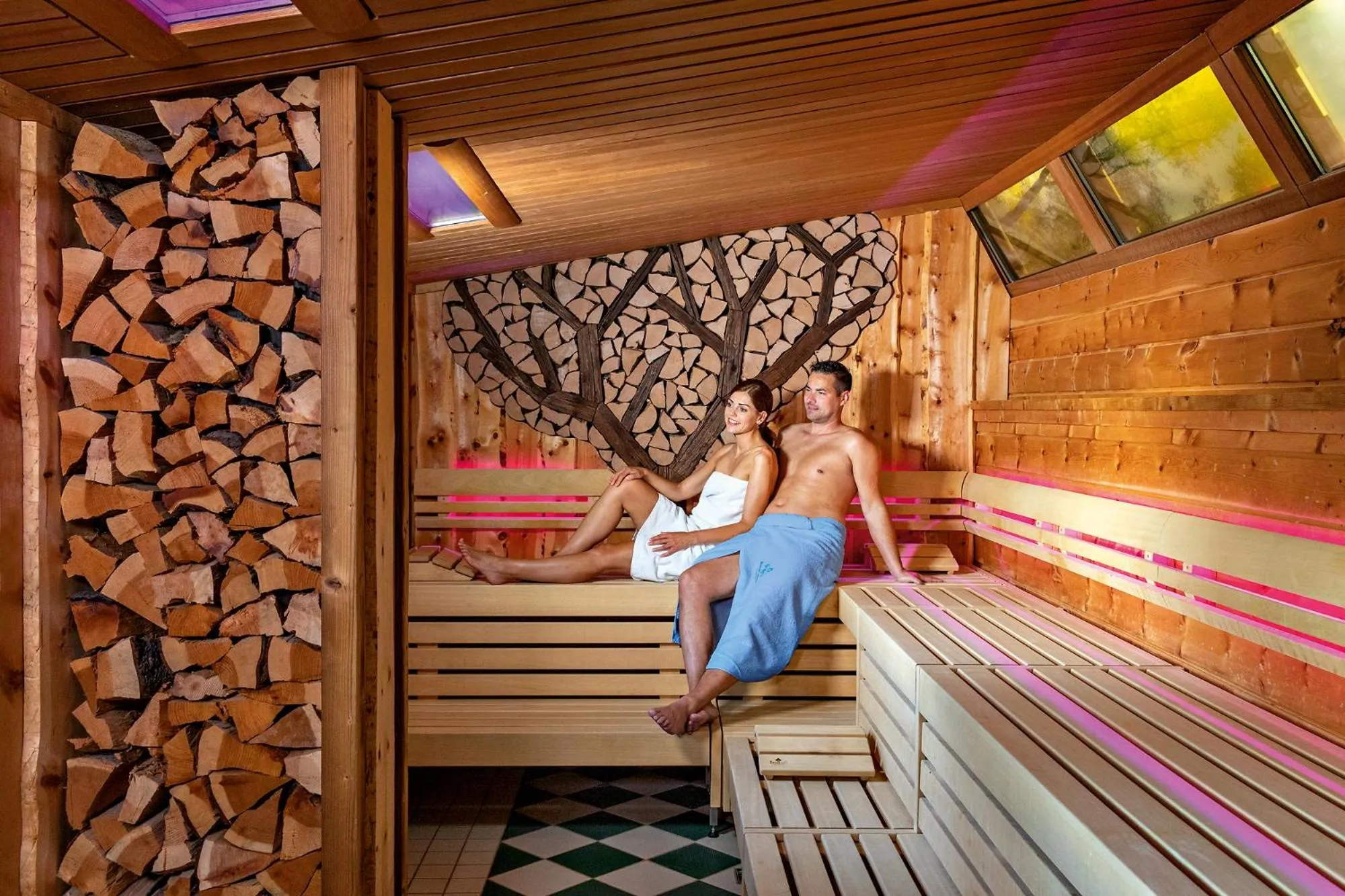 Hot Spring Bath in Hotel Hofmark