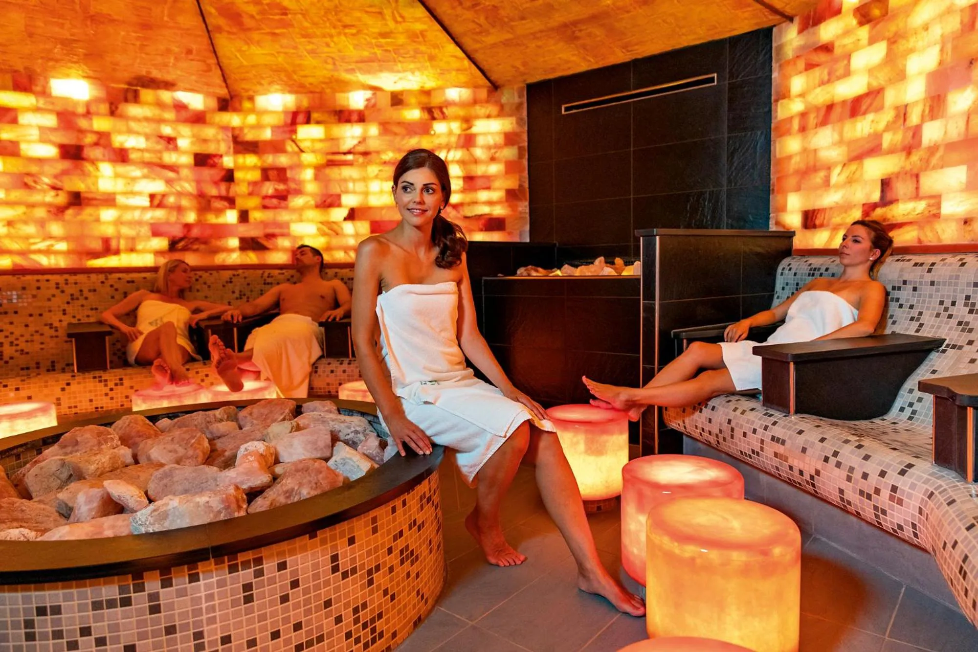 Hot Spring Bath in Hotel Hofmark