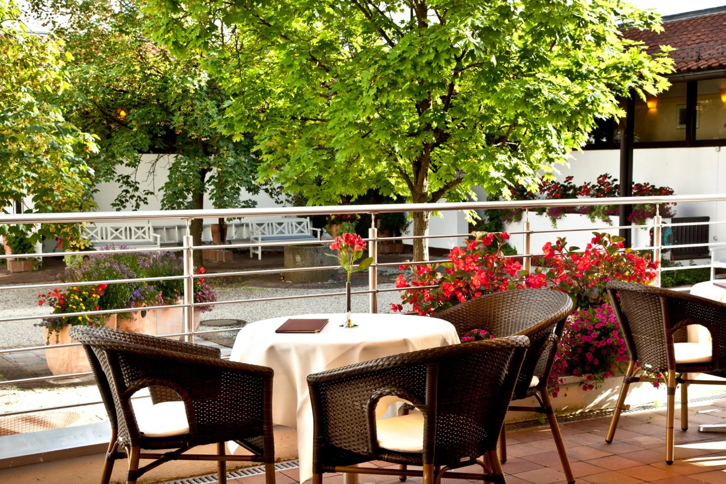 Inner courtyard view in Hotel Hofmark