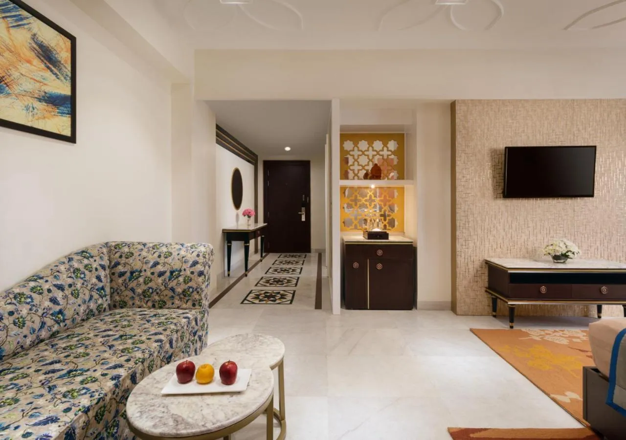 Living room, Bed in juSTa Ssatva Resort, Udaipur