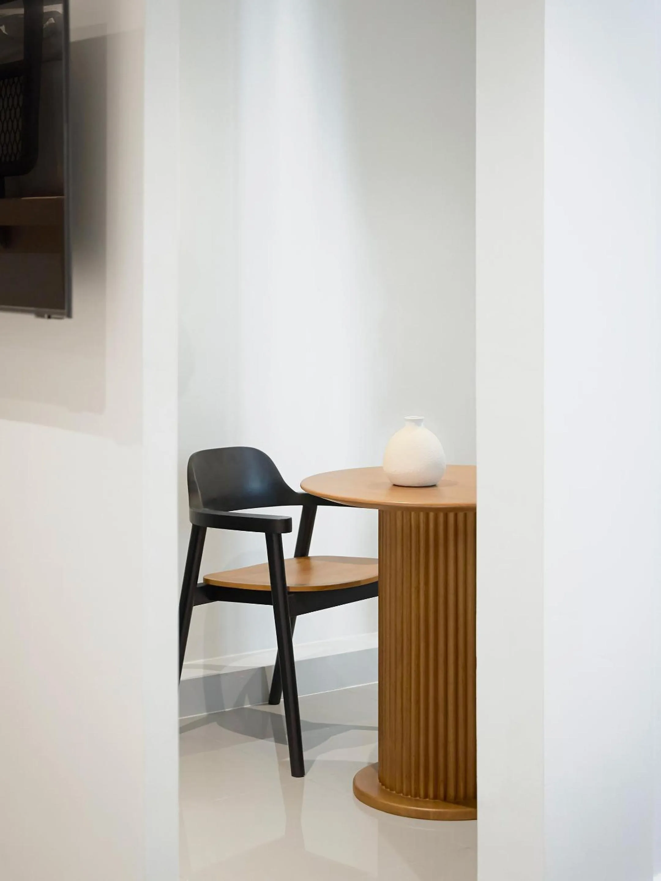 Restaurant/places to eat in Livable Hotel Bangkok