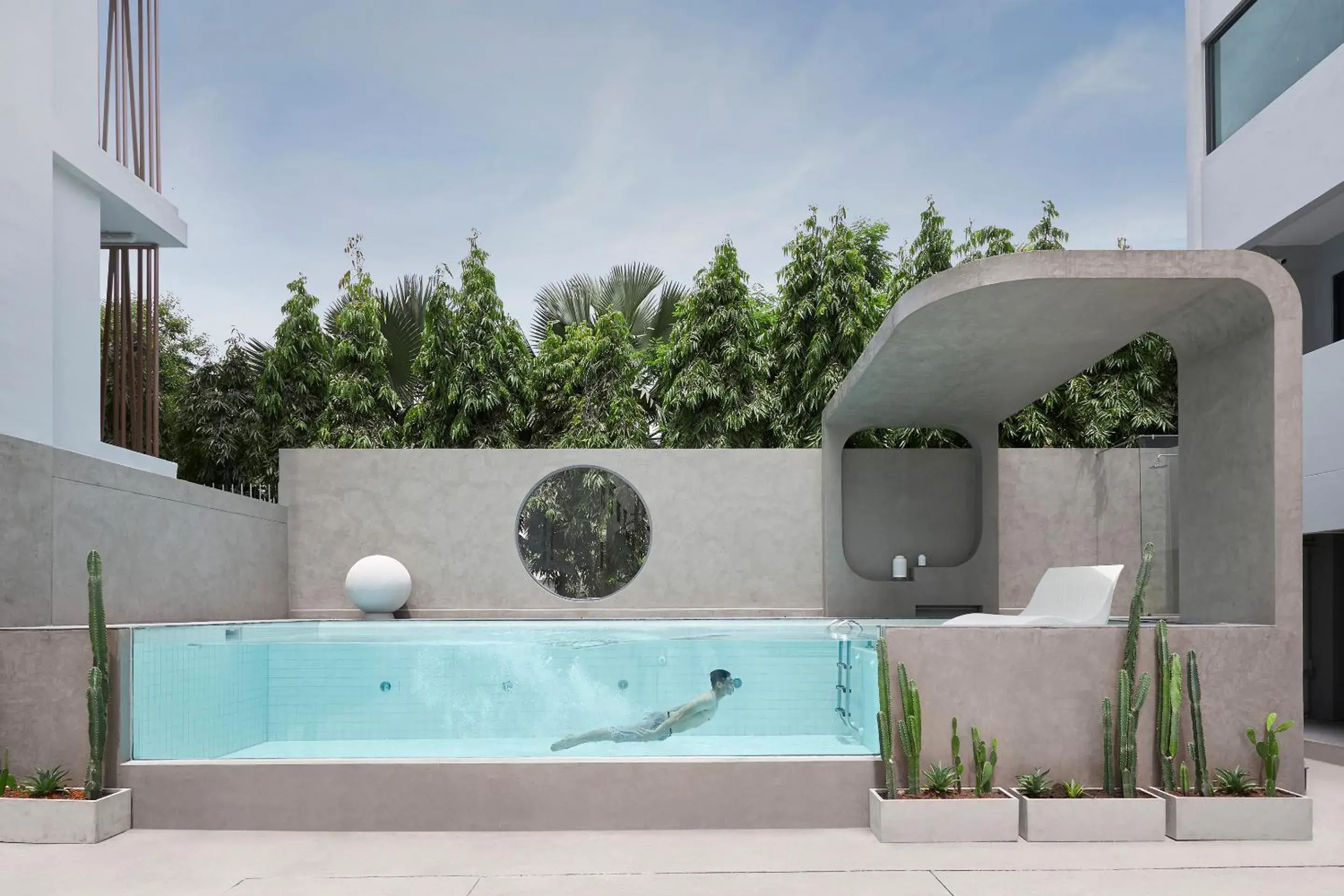 Swimming pool in Livable Hotel Bangkok Swimming pool in Livable Hotel Bangkok