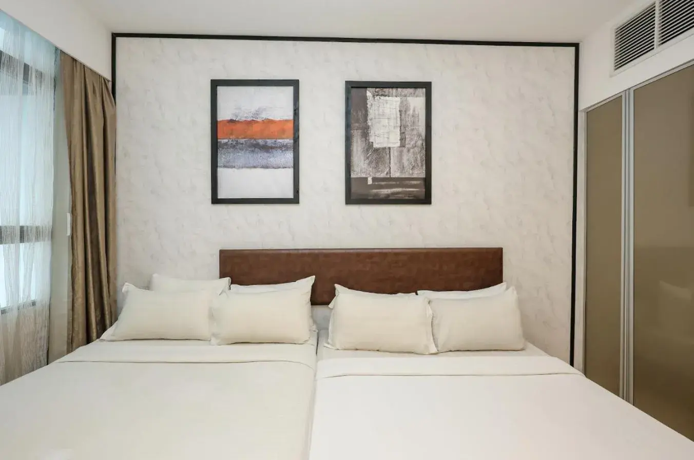 Bed in Greystone Centrestage PJ Bed in Greystone Centrestage PJ