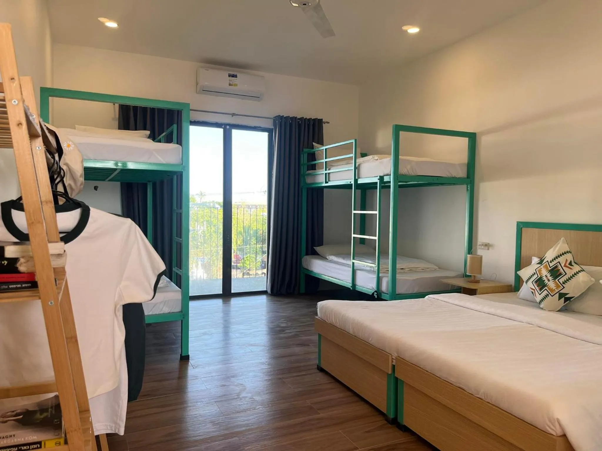 Bedroom, Bed in Abraham Bohol