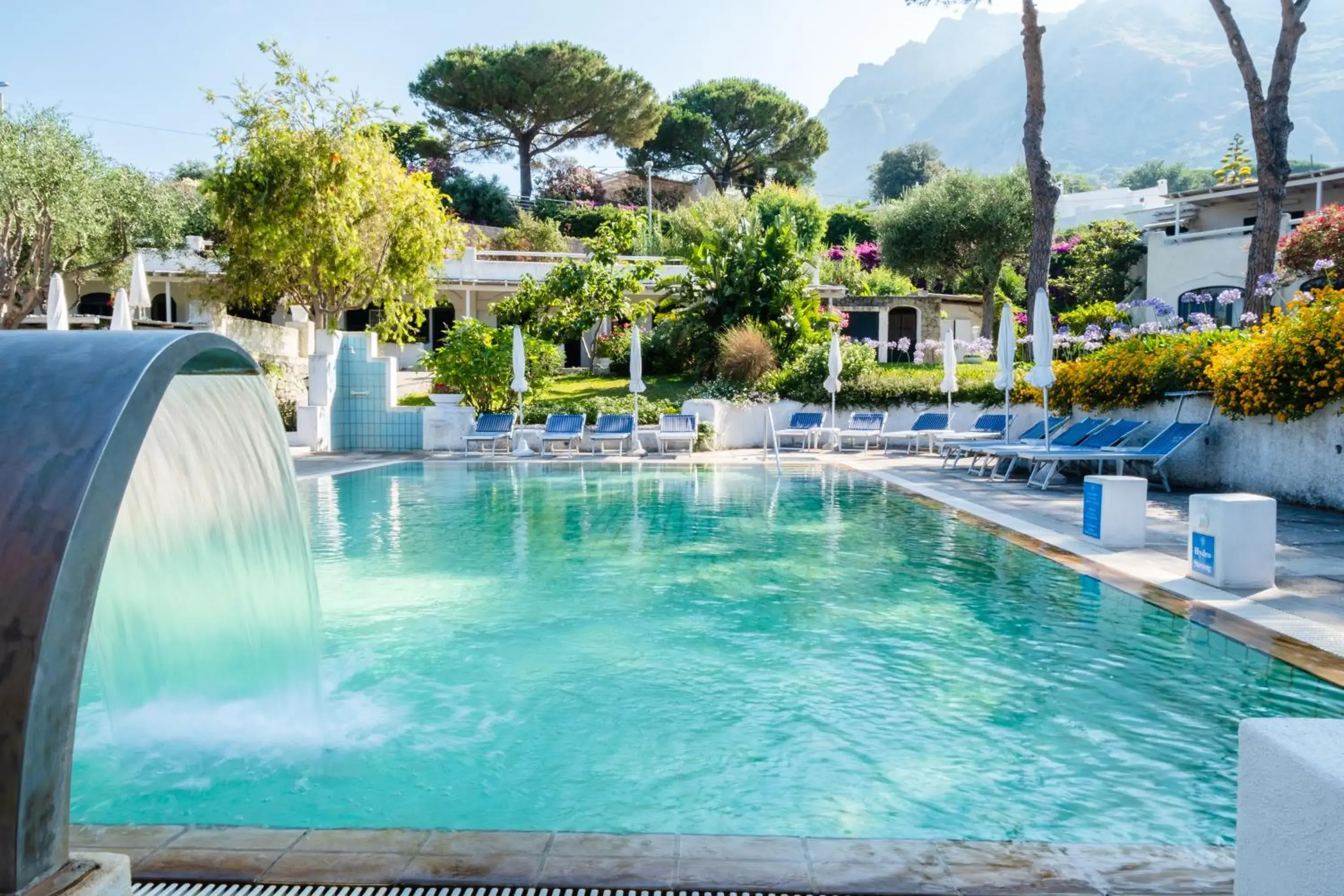 Property building in Paradiso Terme Resort & SPA con 5 piscine termali Property building in Paradiso Terme Resort & SPA con 5 piscine termali