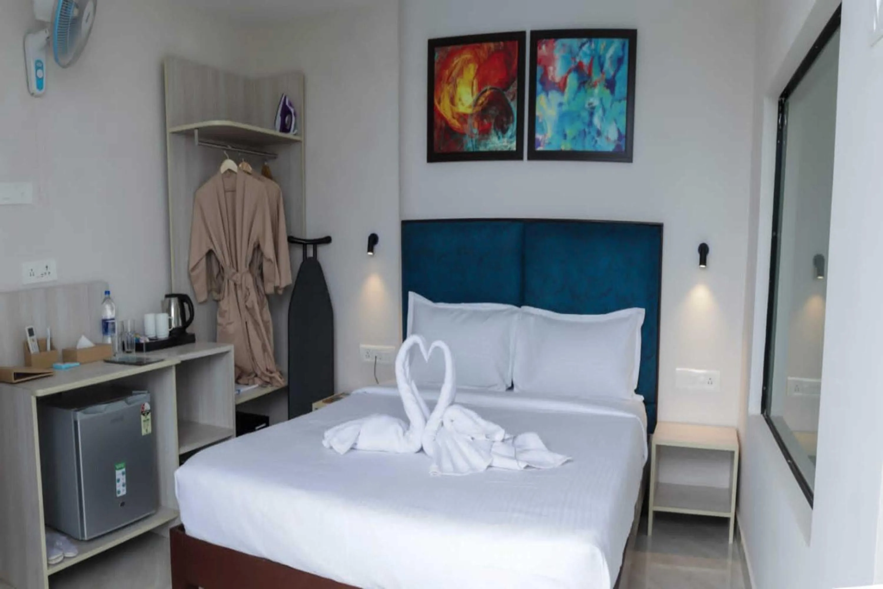 Bed in Sandbanks Beach Resort