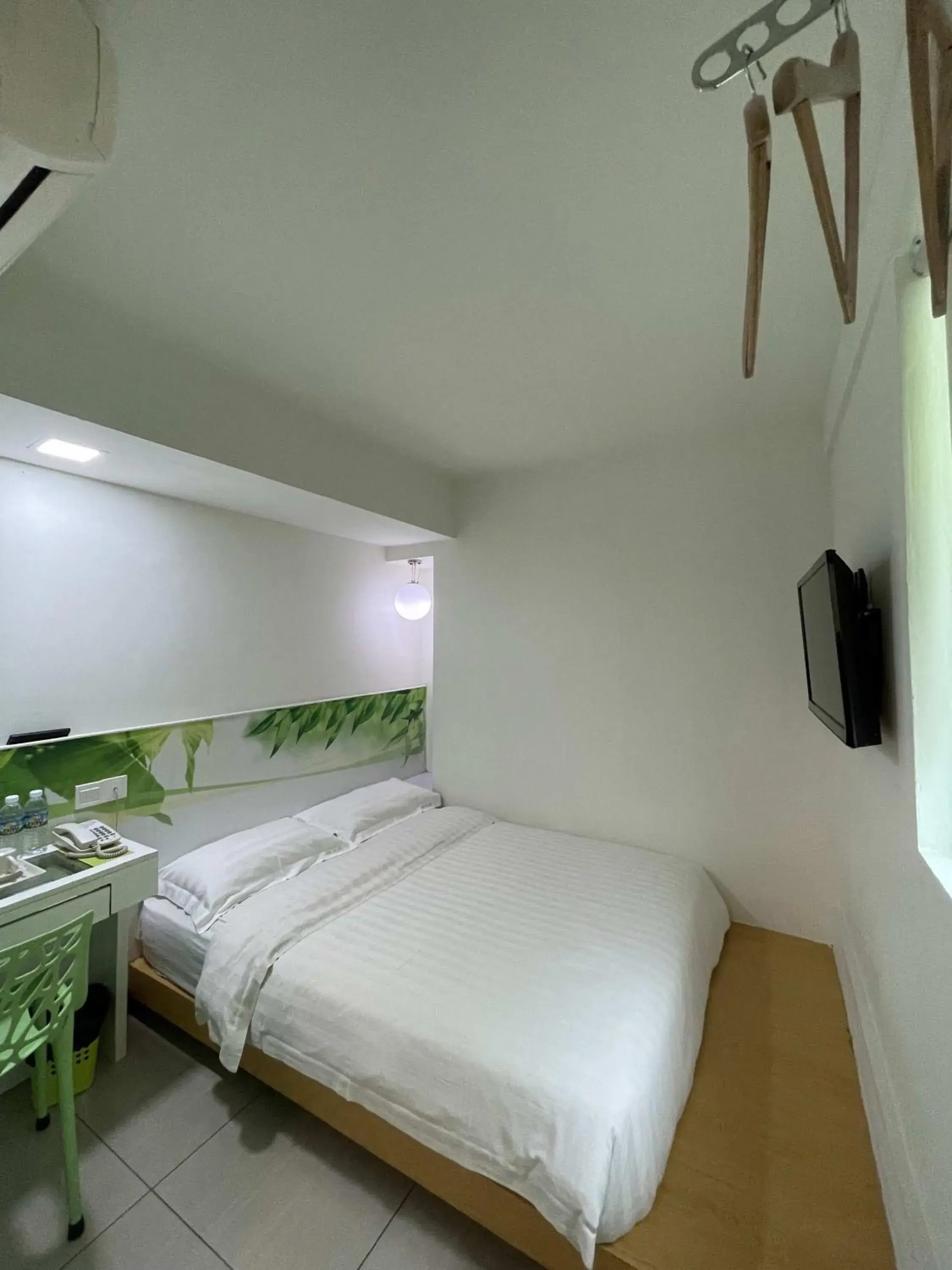 Deluxe Double Room with Window in Green Apple Boutique Hotel Deluxe Double Room with Window in Green Apple Boutique Hotel