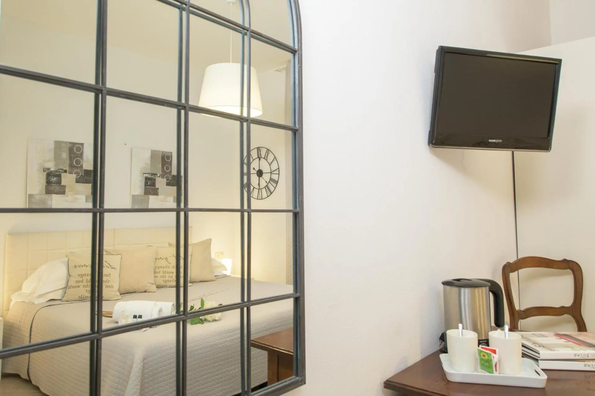 Bedroom, Bed in Albergo Al Castello