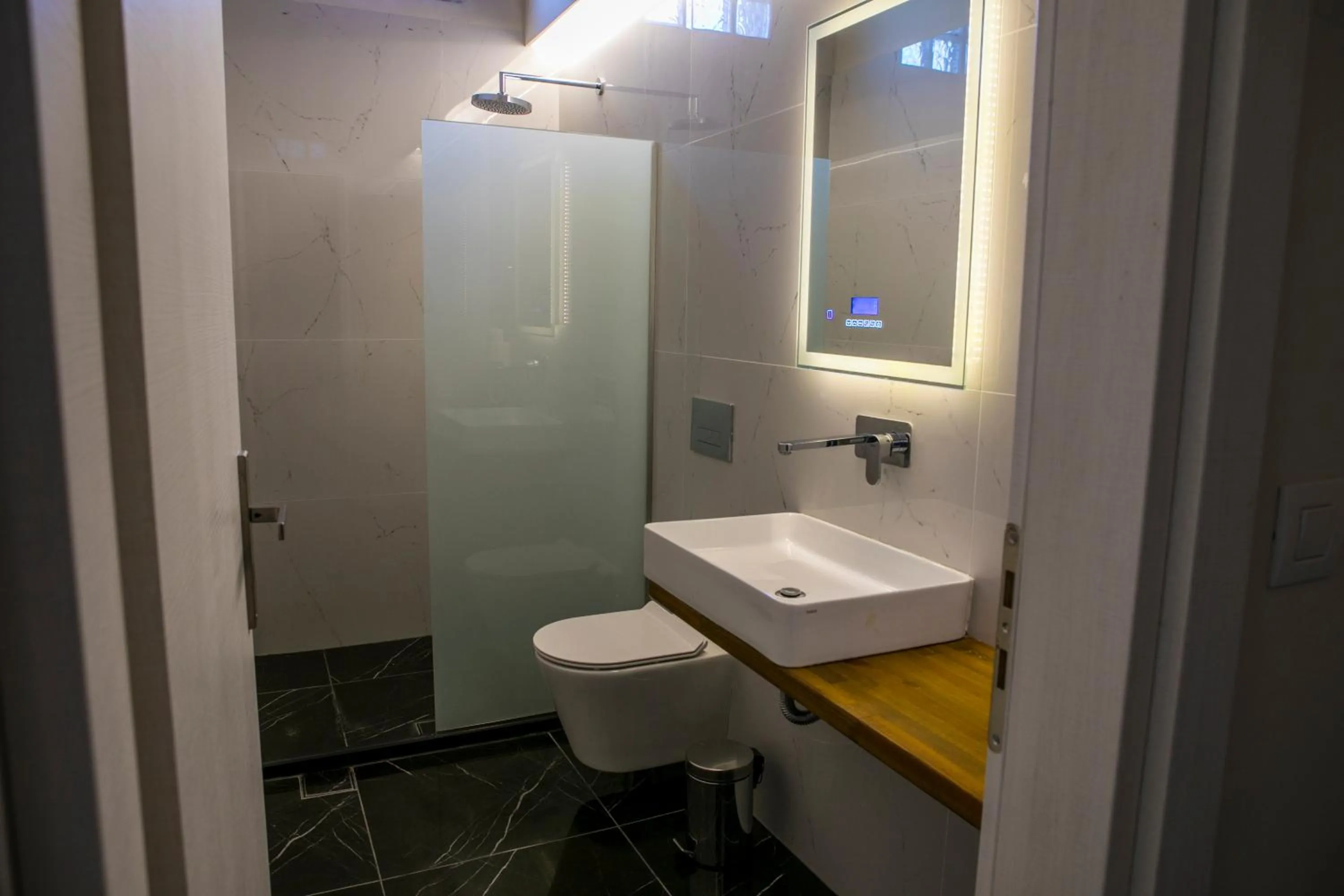 Shower in HOTEL ALEXANDER