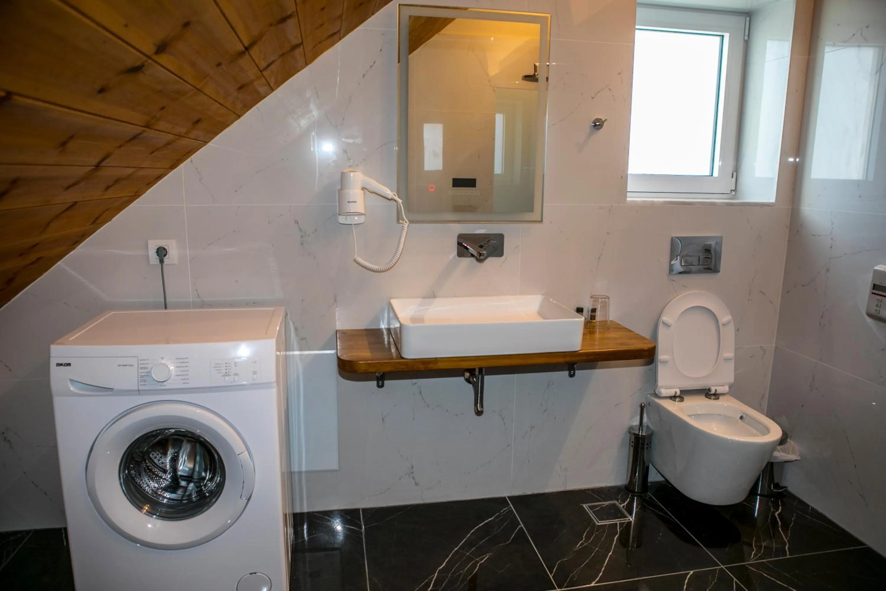 Toilet in HOTEL ALEXANDER