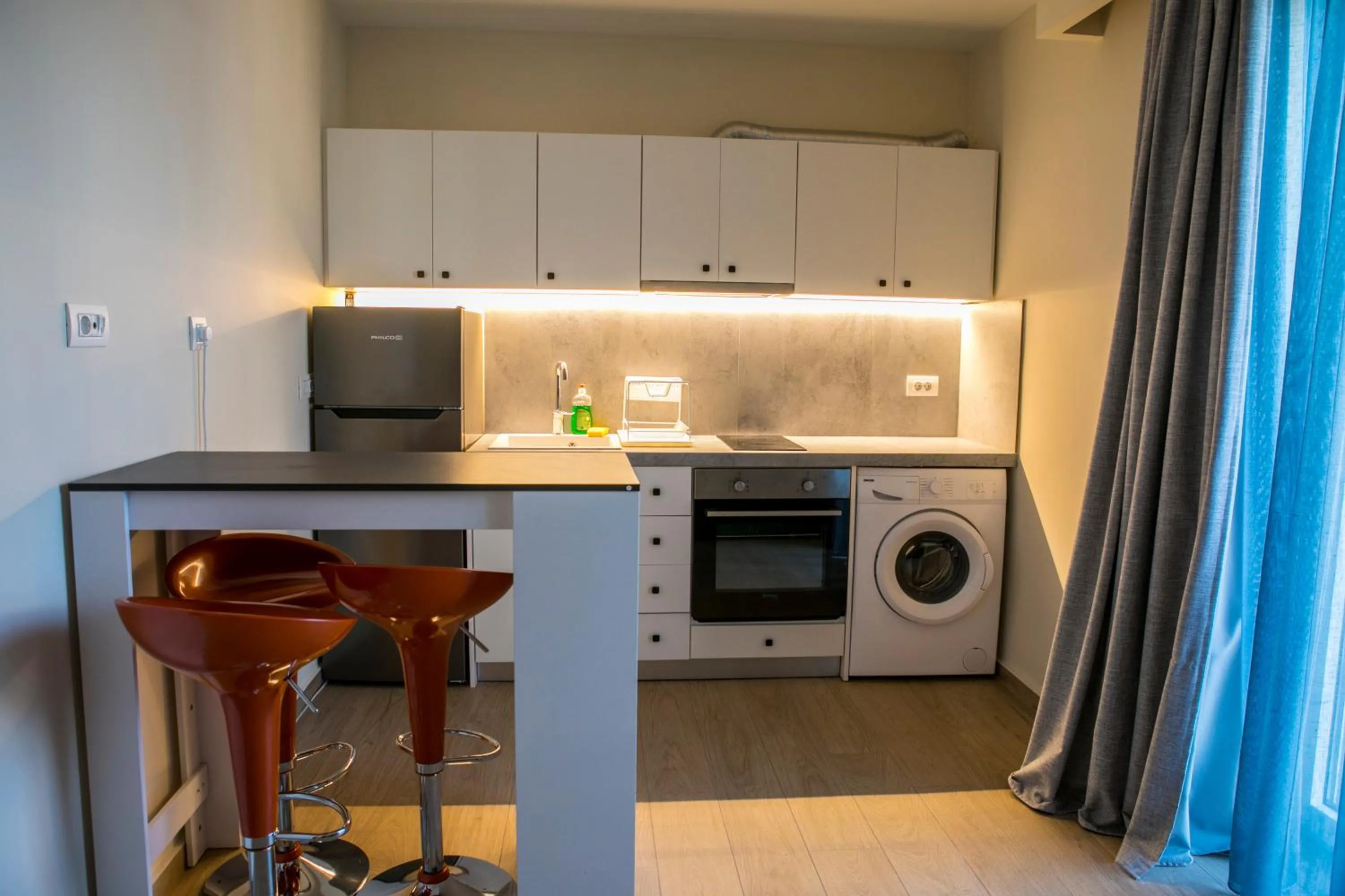 oven in HOTEL ALEXANDER