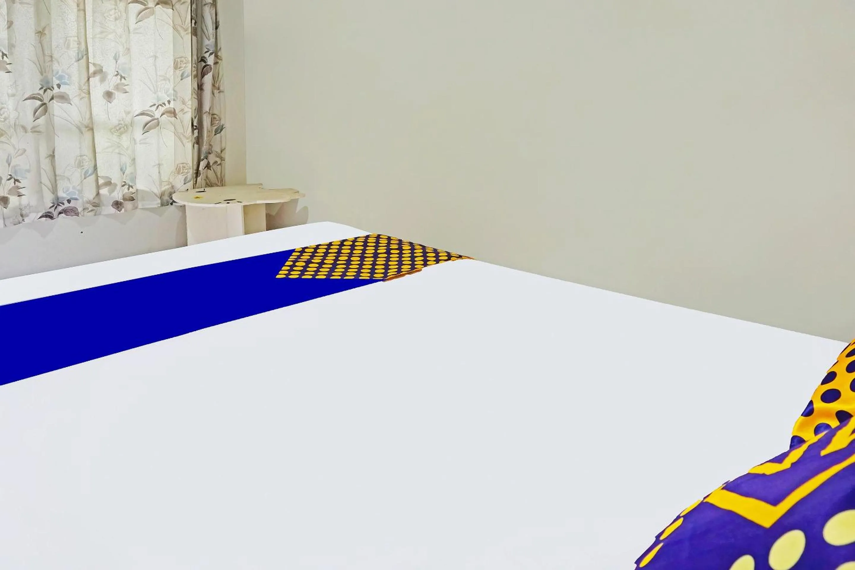 Bedroom, Bed in OYO LIFE 91551 Gwen Syariah Homestay