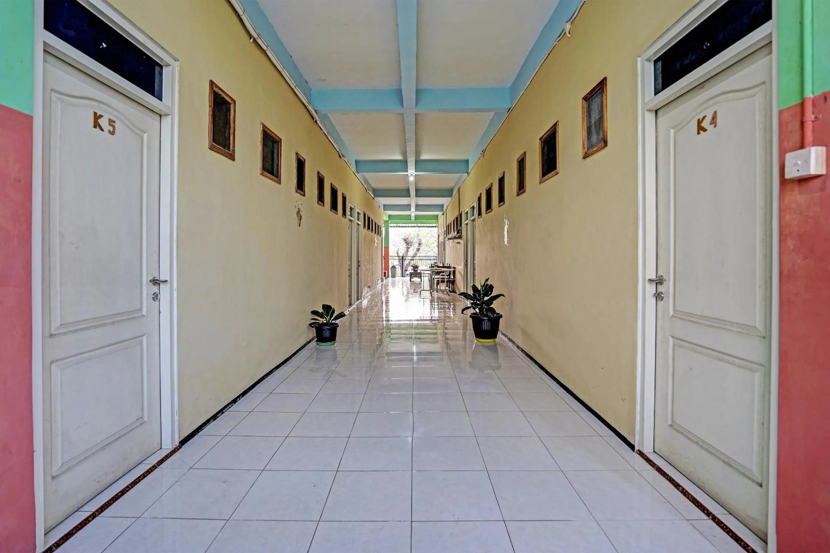 Lobby or reception in Hotel O Kost Esklusif Barokah