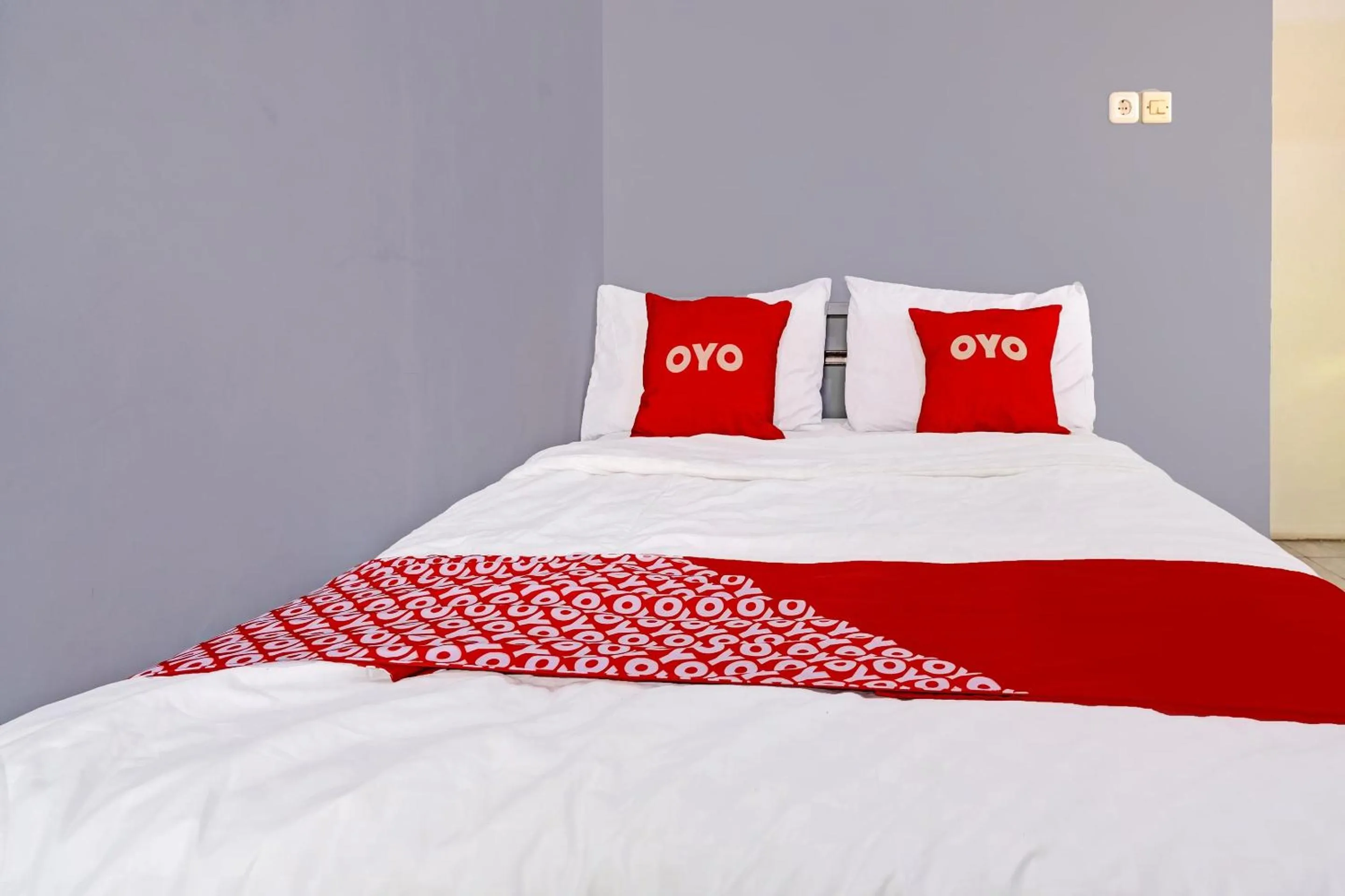 Bedroom, Bed in OYO Life 91592 Aaliya Guest House Syariah