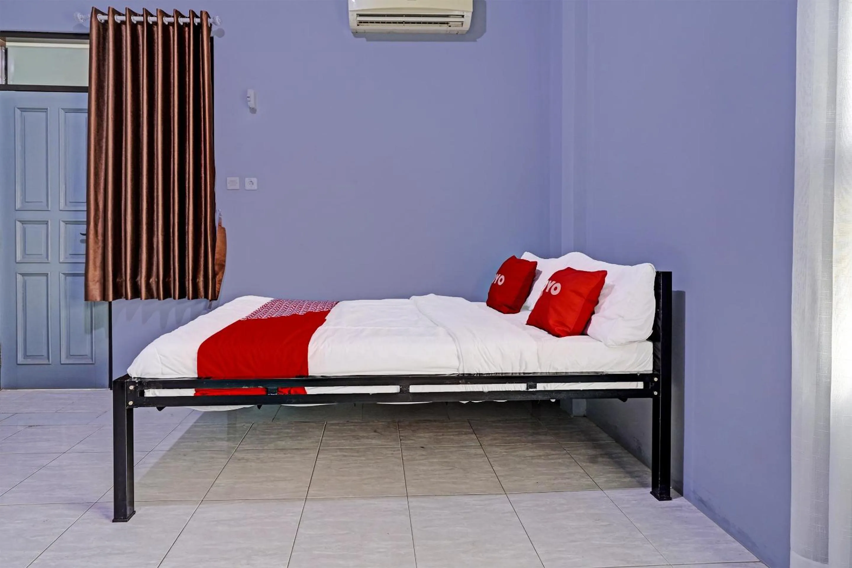 Bedroom, Bed in OYO Life 91592 Aaliya Guest House Syariah