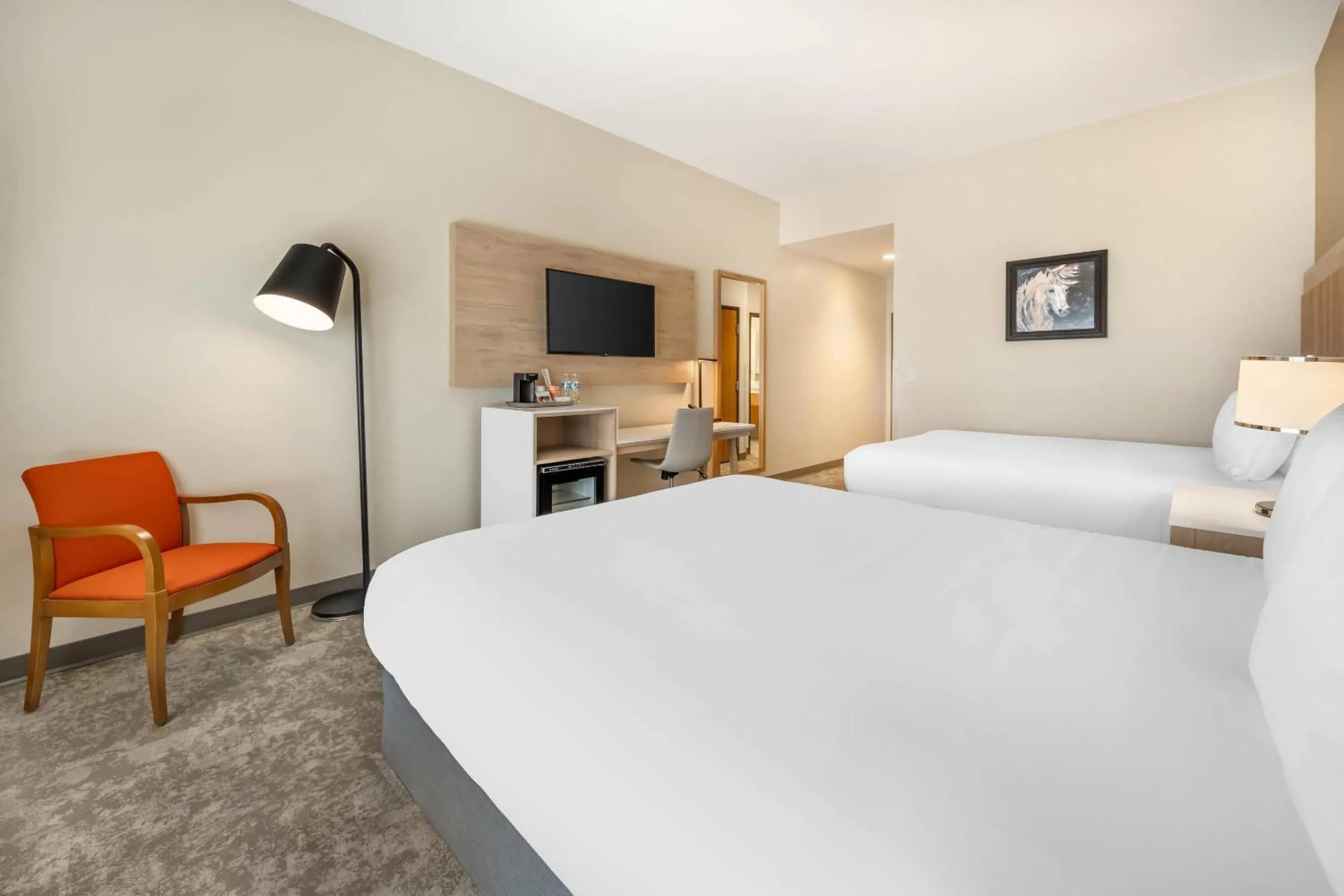 Bedroom, Bed in Radisson Hotel Pendleton Airport