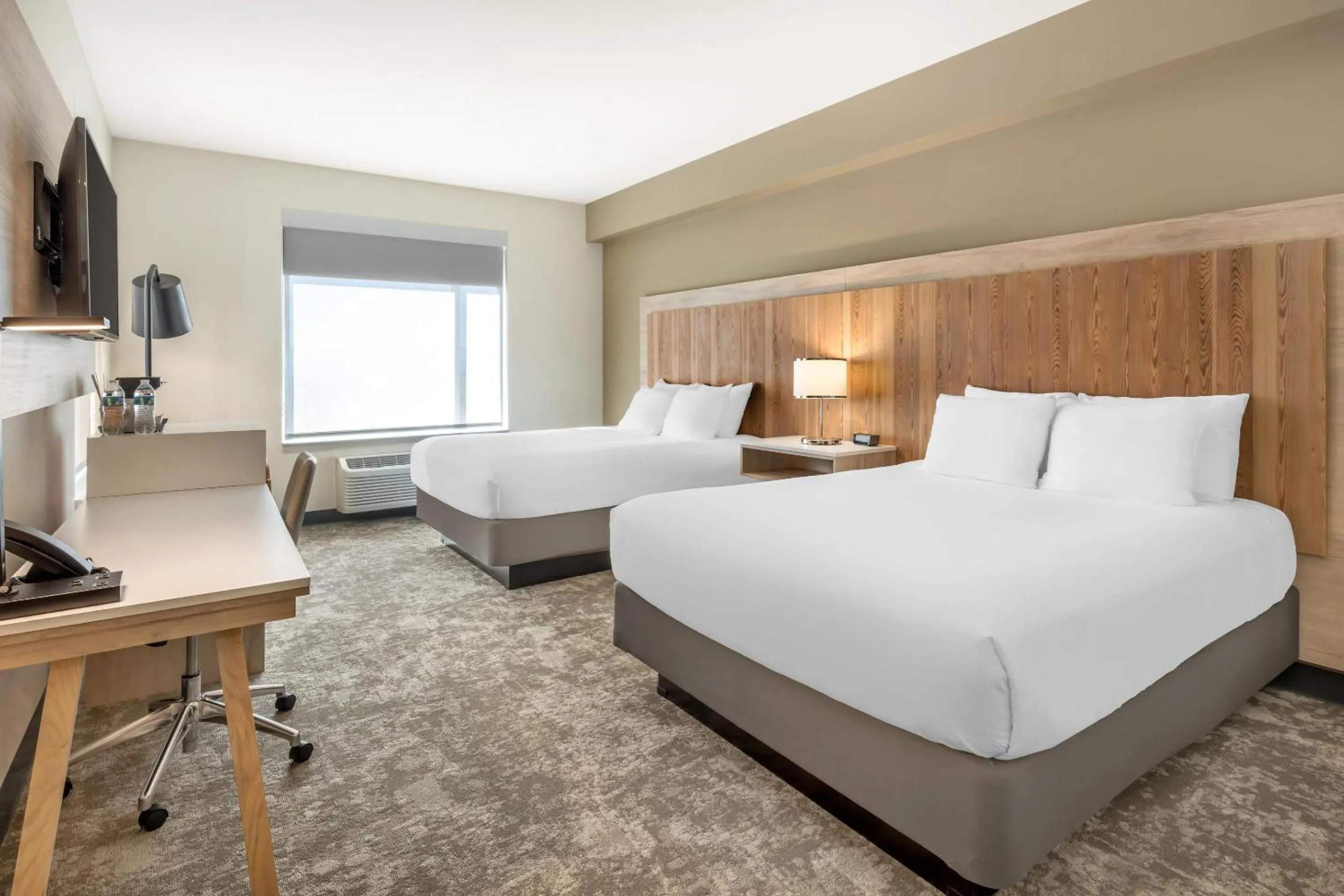 Bedroom, Bed in Radisson Hotel Pendleton Airport