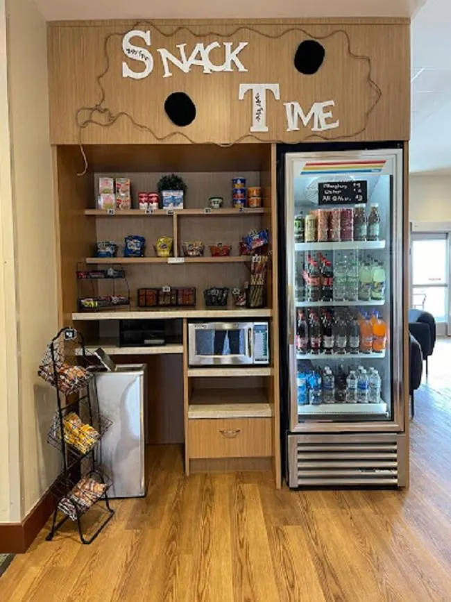 On-site shops in Radisson Hotel Pendleton Airport