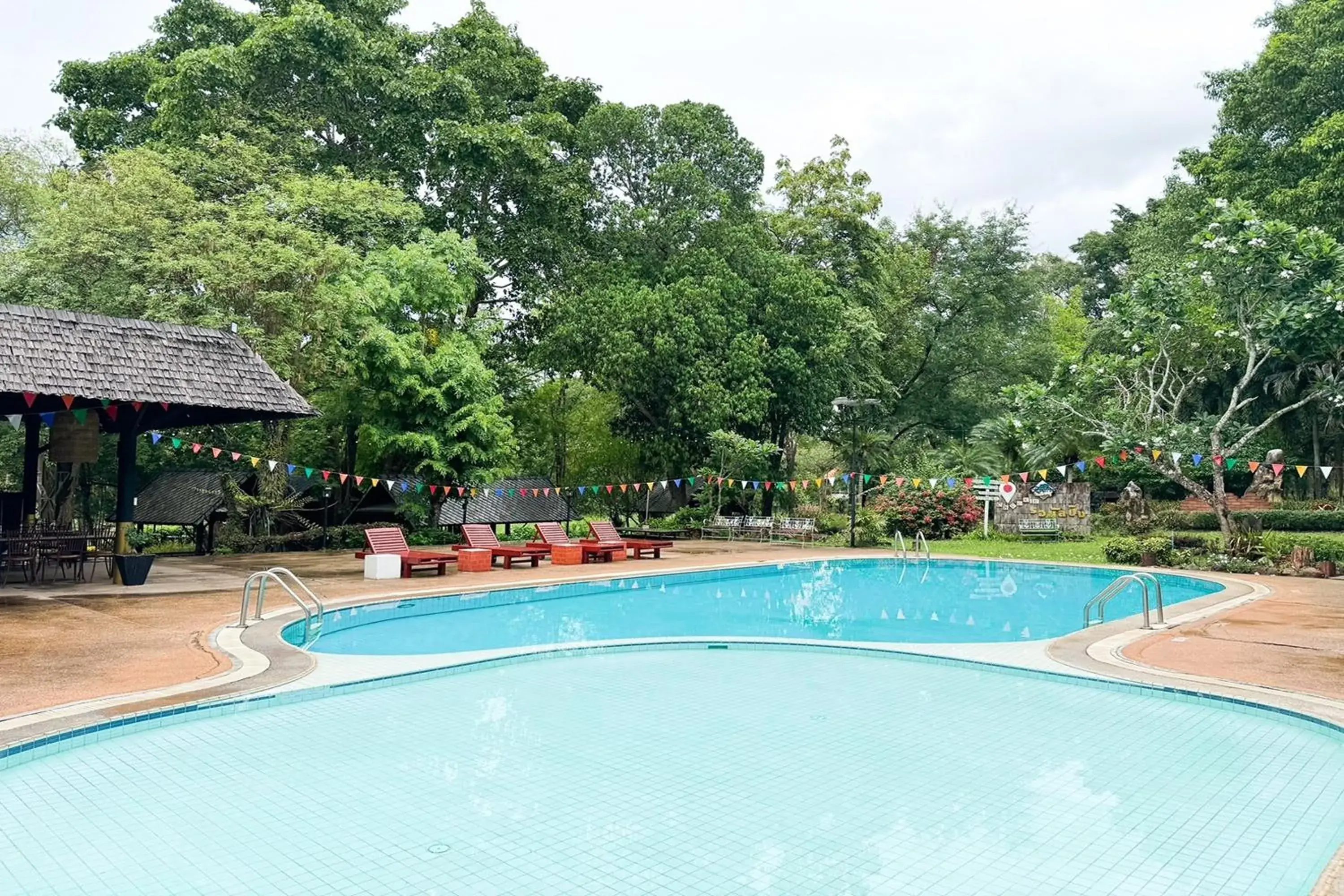 Swimming pool in Royal Ping Garden and Resort Swimming pool in Royal Ping Garden and Resort
