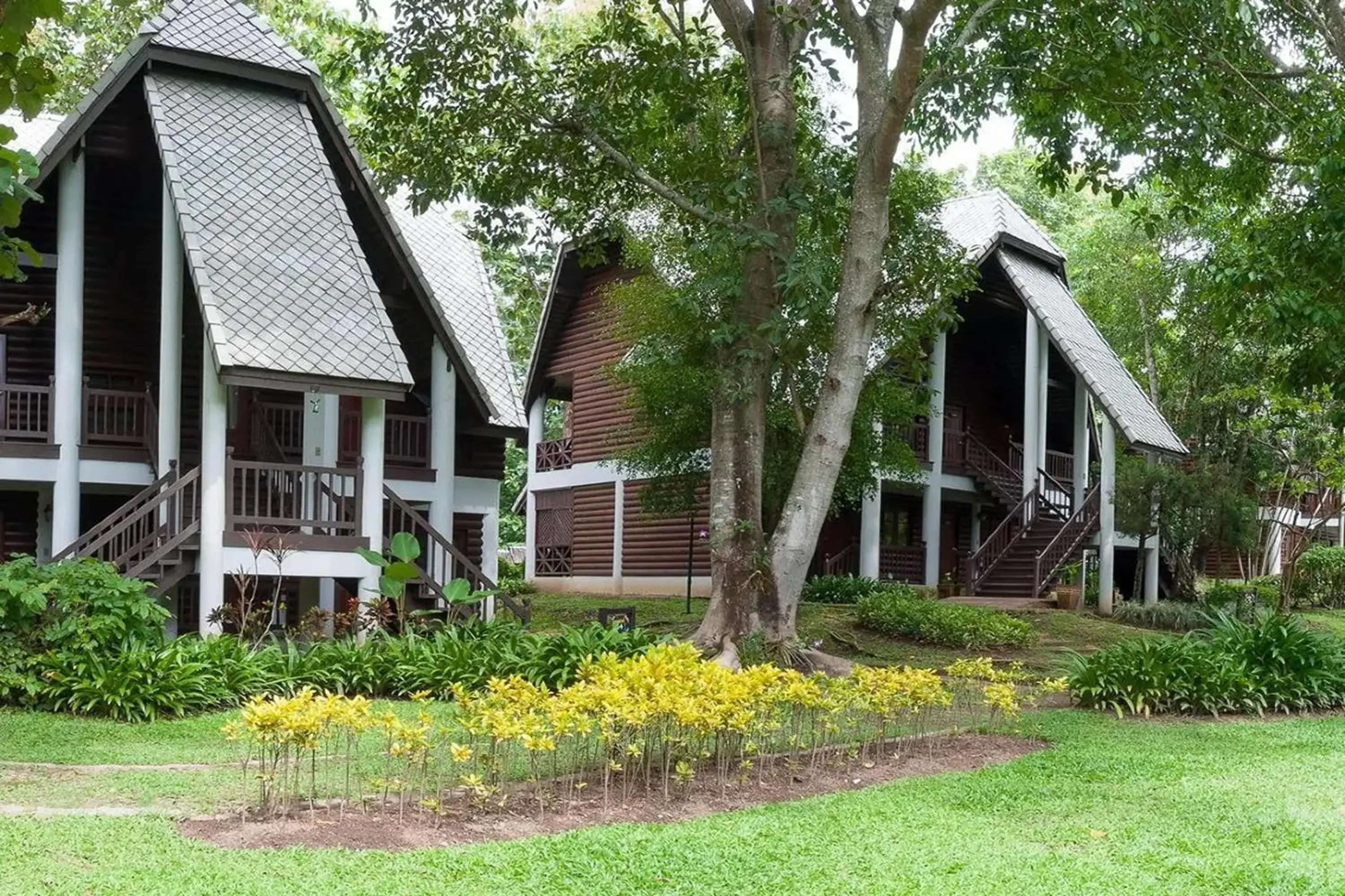 Property building in Royal Ping Garden and Resort Property building in Royal Ping Garden and Resort