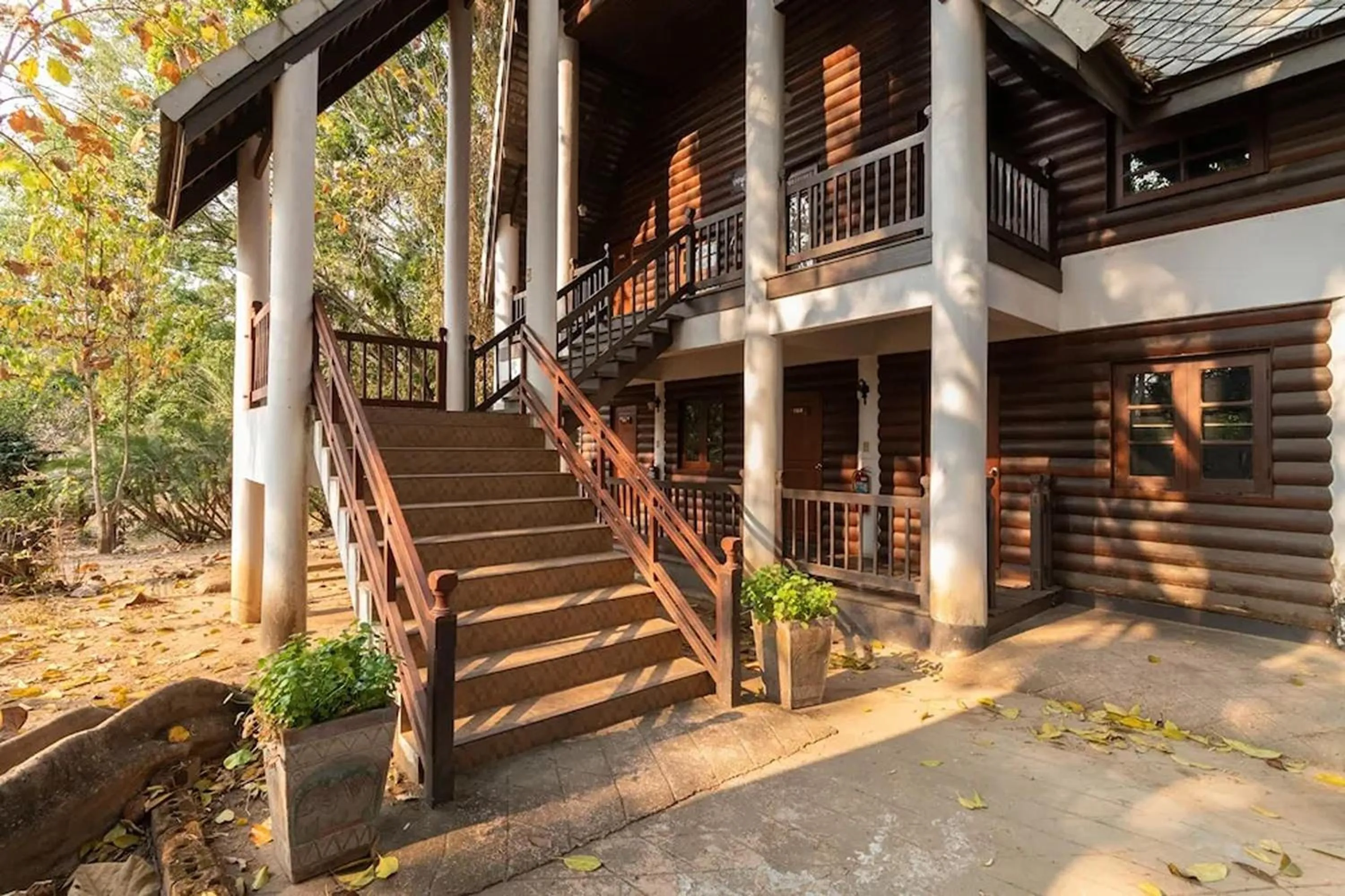 Property building in Royal Ping Garden and Resort