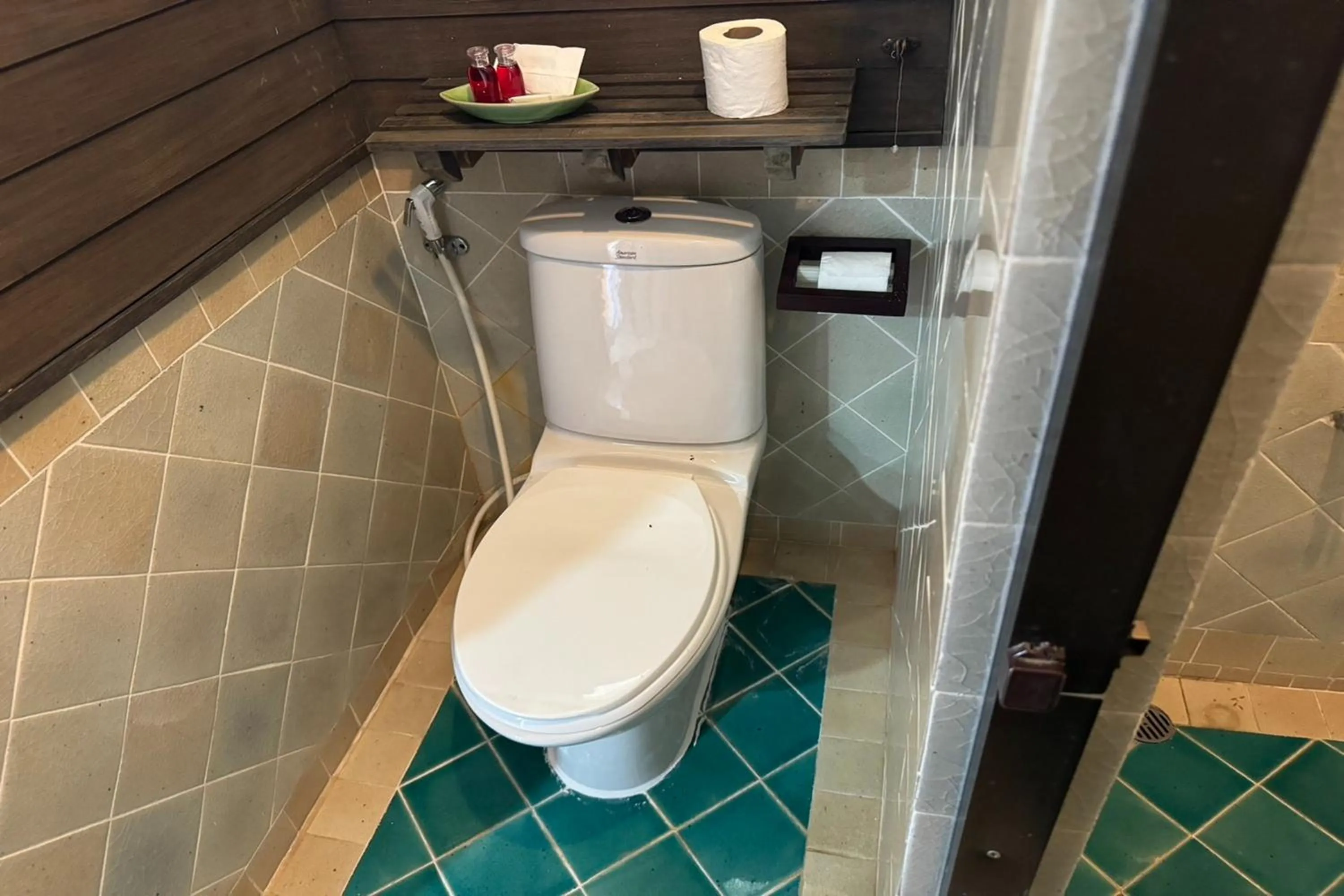 Bathroom in Royal Ping Garden and Resort