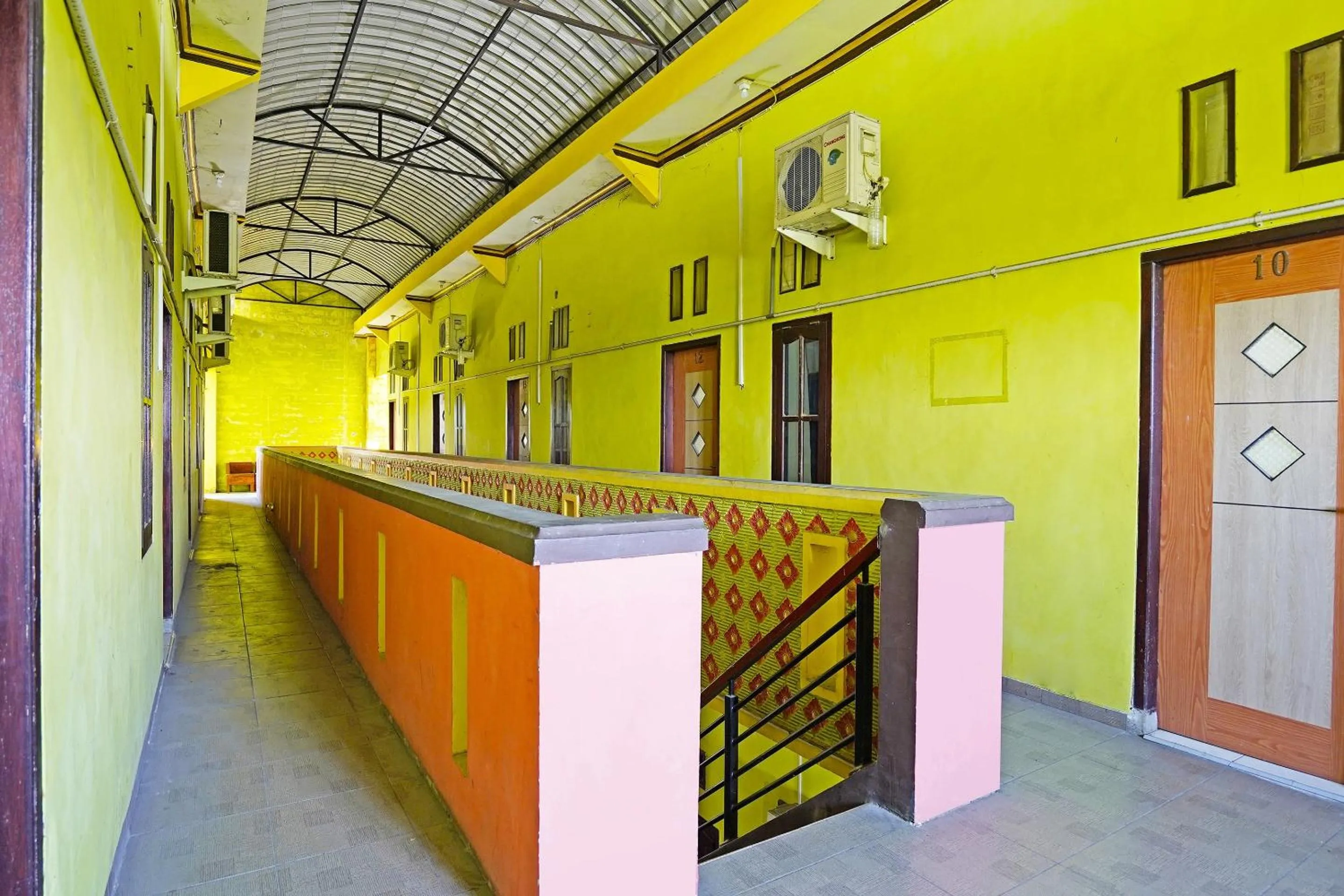 Lobby or reception in OYO 91583 D’cost Green Syariah