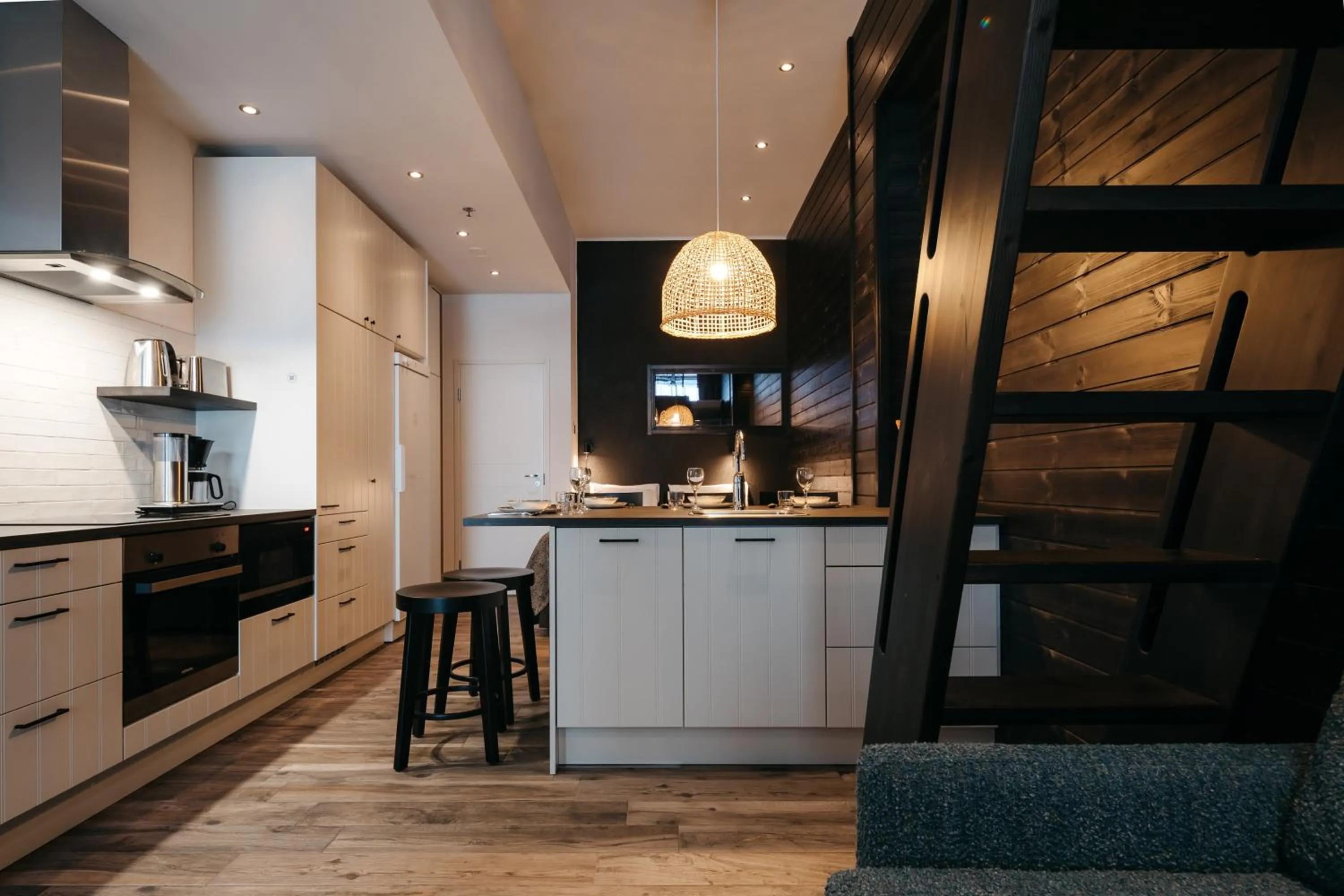 Seating area in Ski-Inn Kultakero