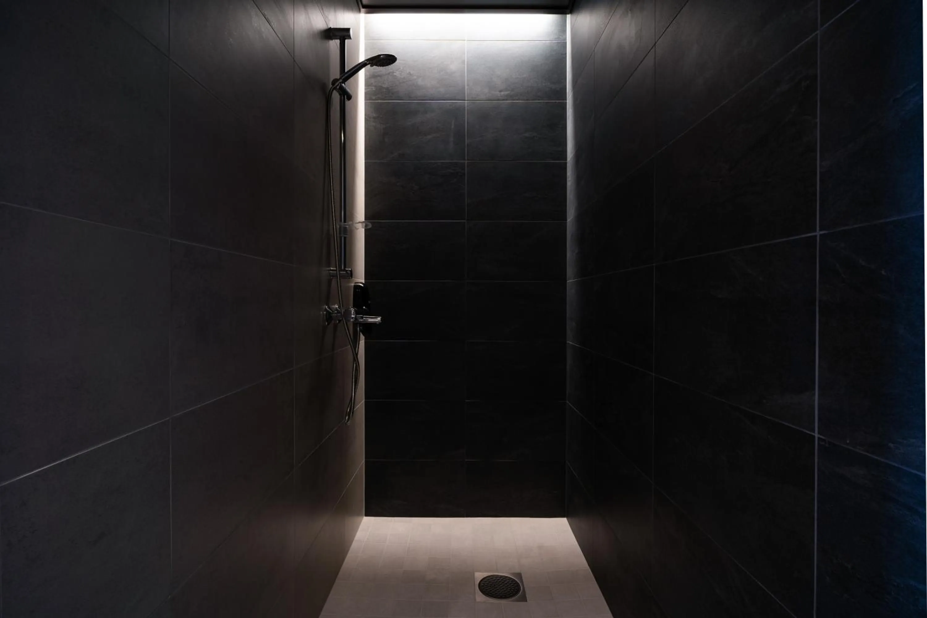 Shower in Ski-Inn Kultakero