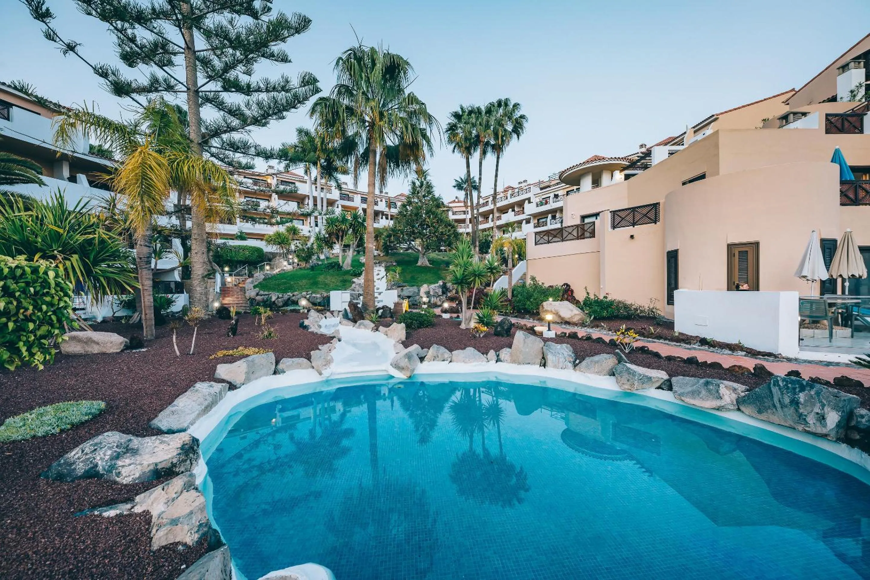 Property building in Apartamento Royal Park Albatros