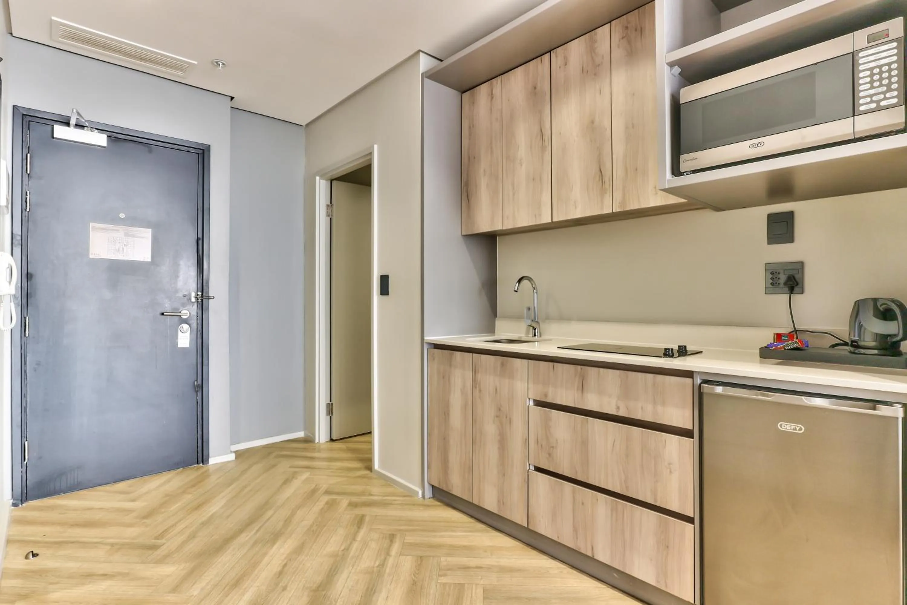 Coffee/tea facilities in WINK Aparthotel One Thibault